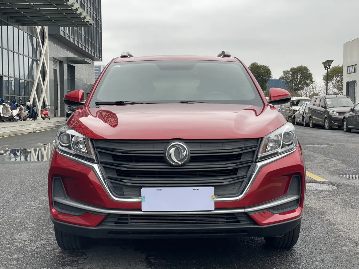 Dongfeng Fengon 500  из Китая