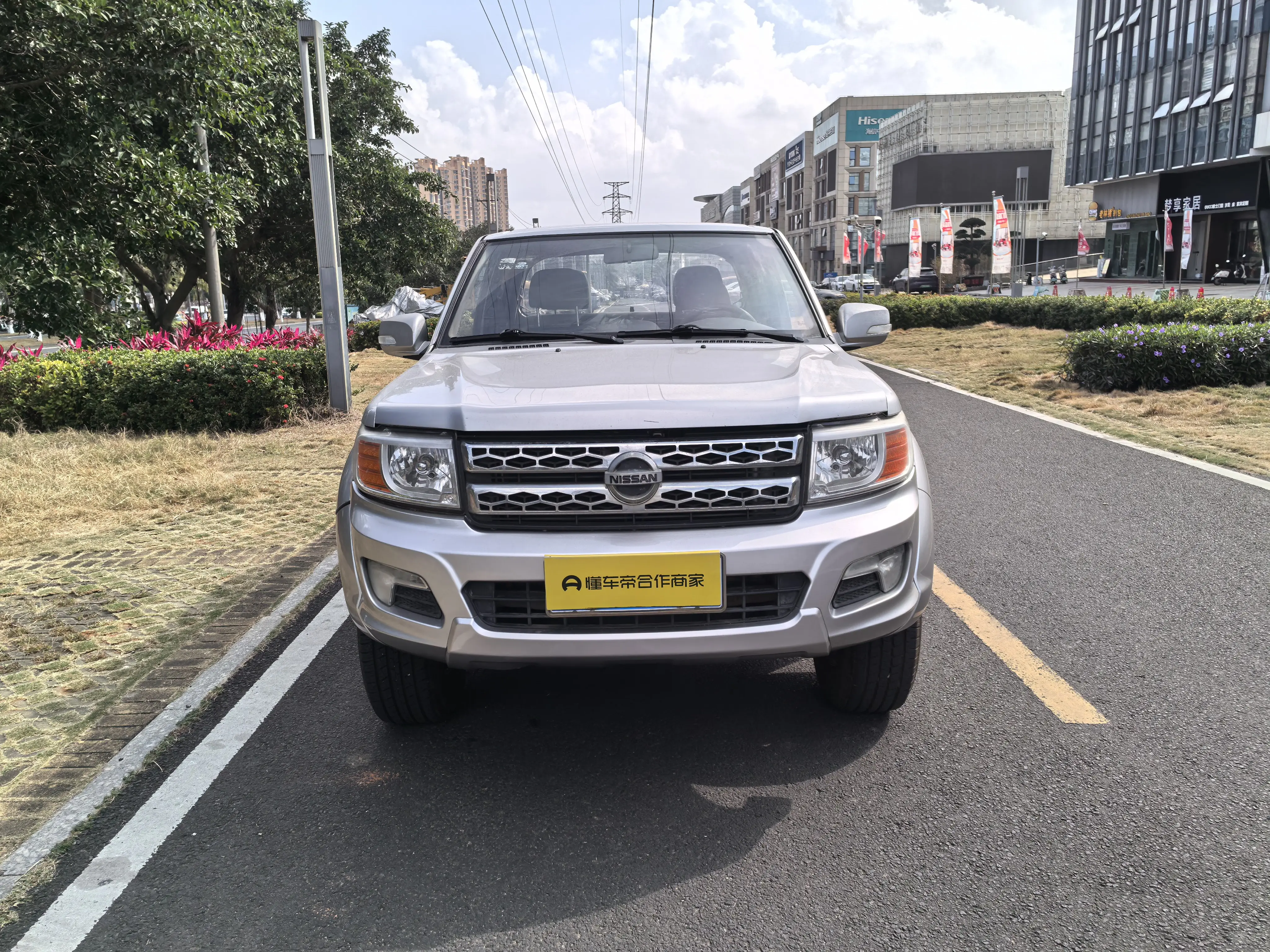 Dongfeng Ruiqi  из Китая