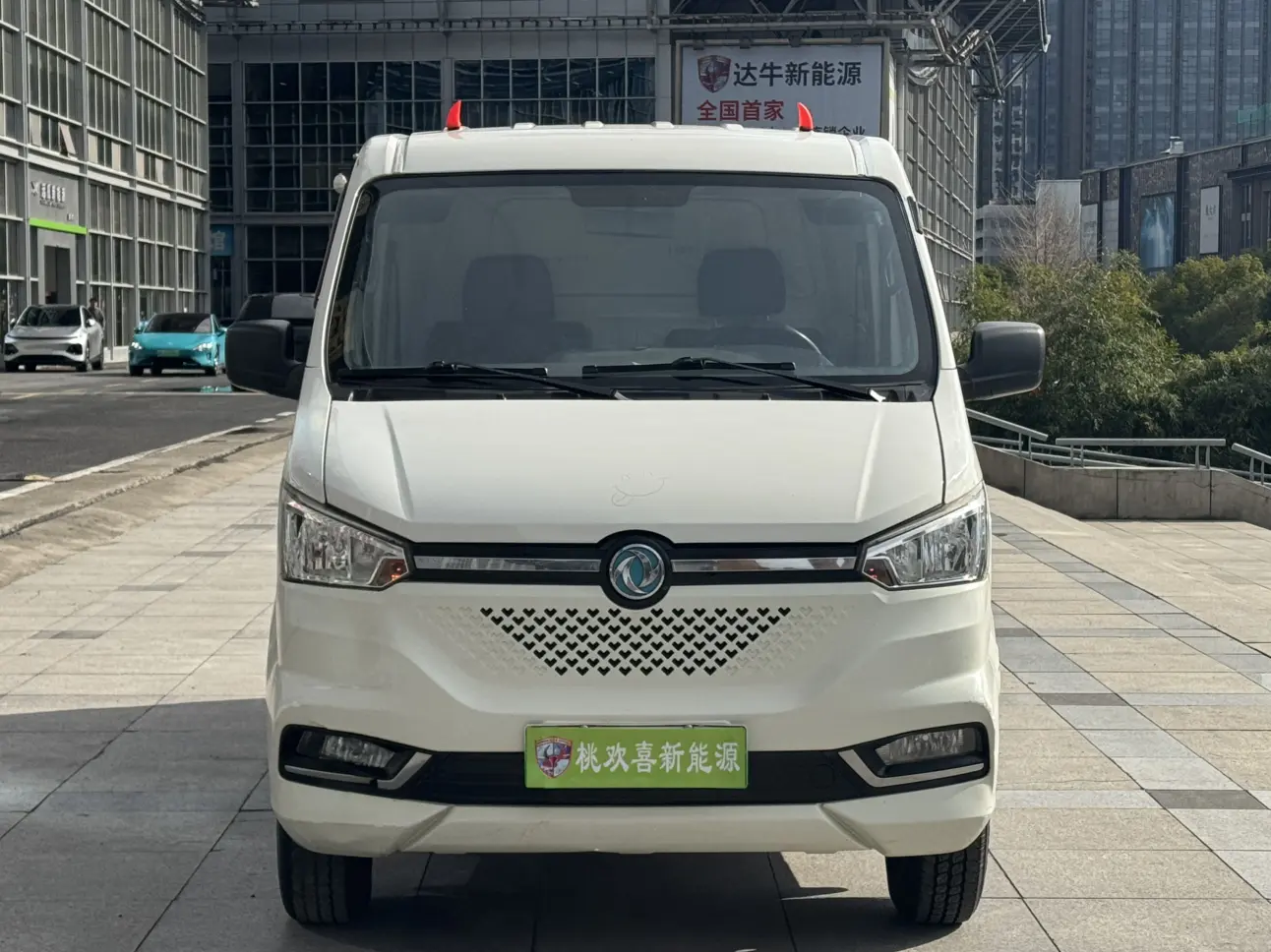Dongfeng Yufeng EM26  из Китая