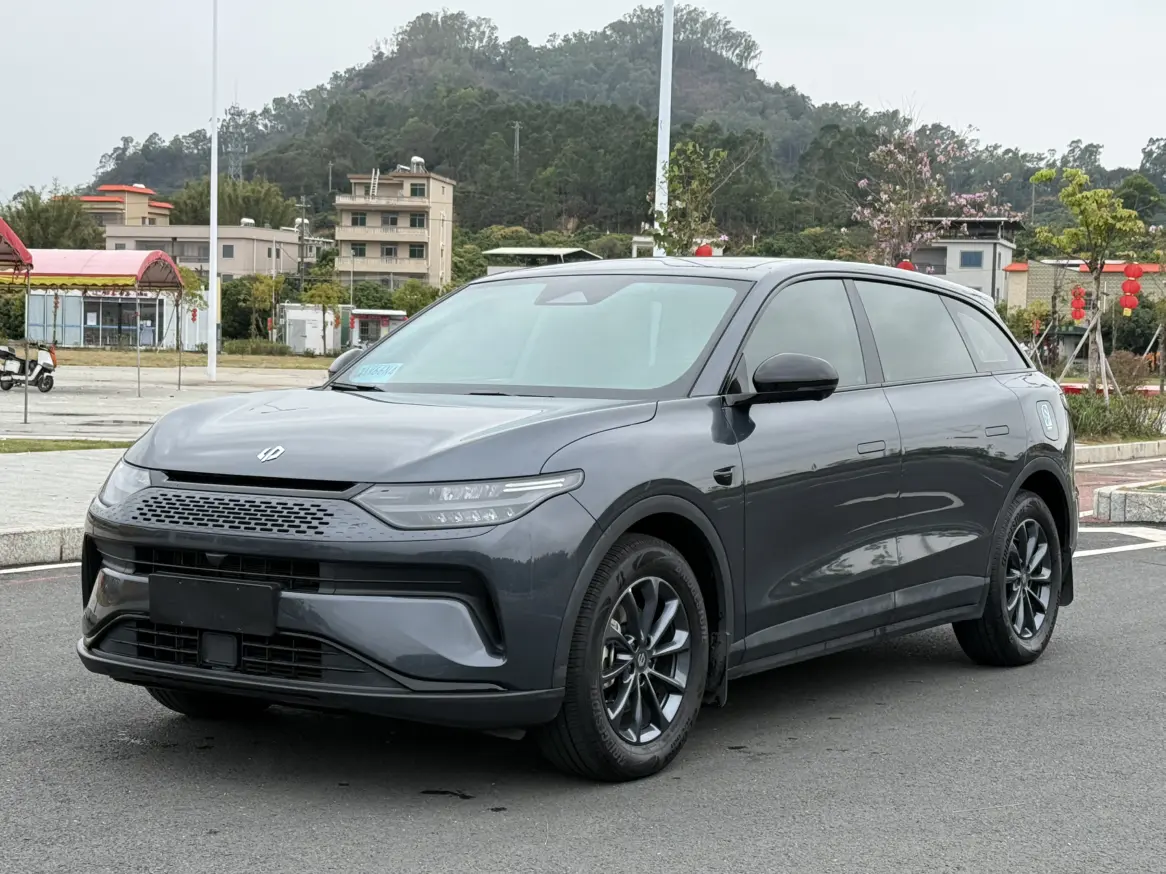 Leapmotor Zero running C11  из Китая