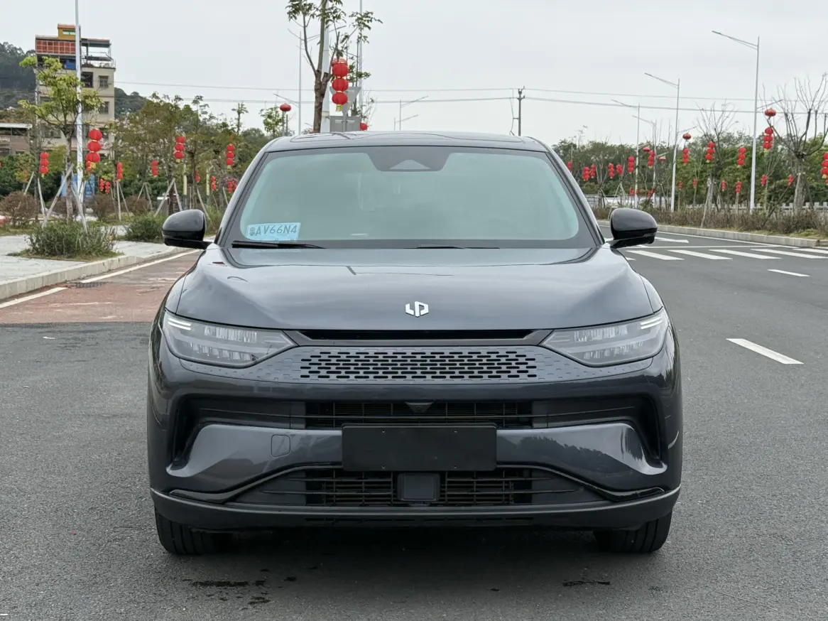 Leapmotor Zero running C11  из Китая