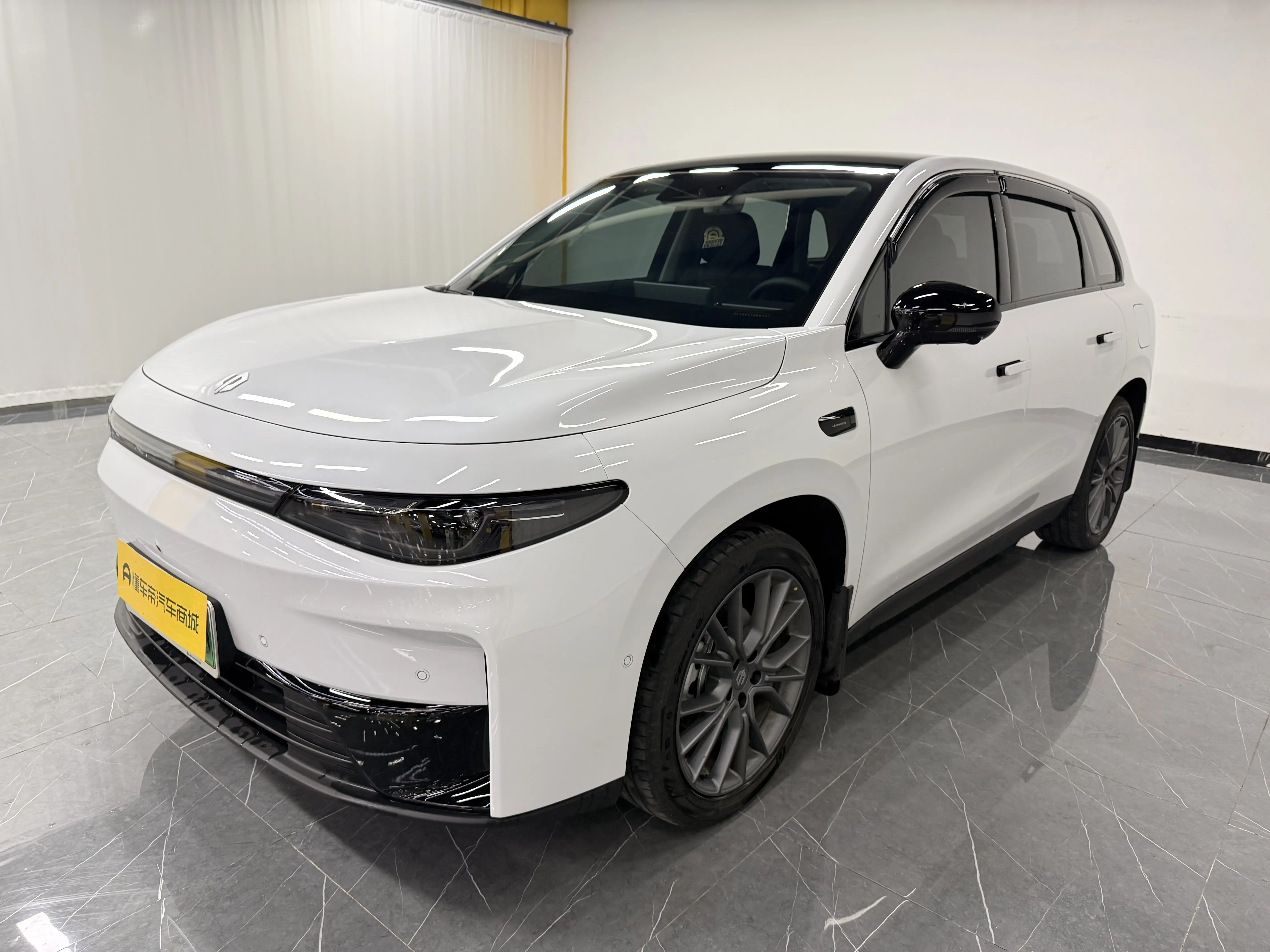 Leapmotor Zero running C10  из Китая