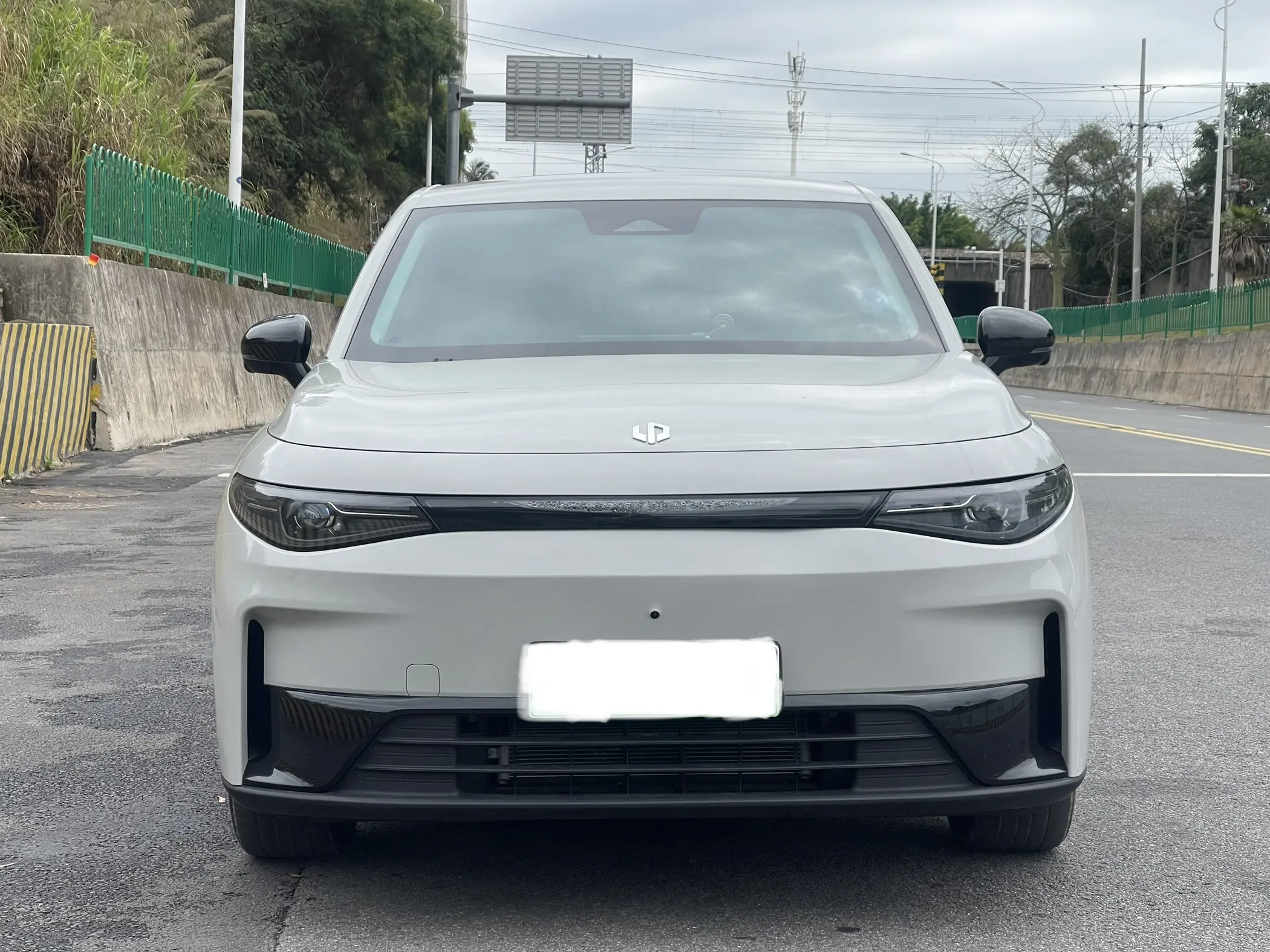 Leapmotor Zero running C10  из Китая