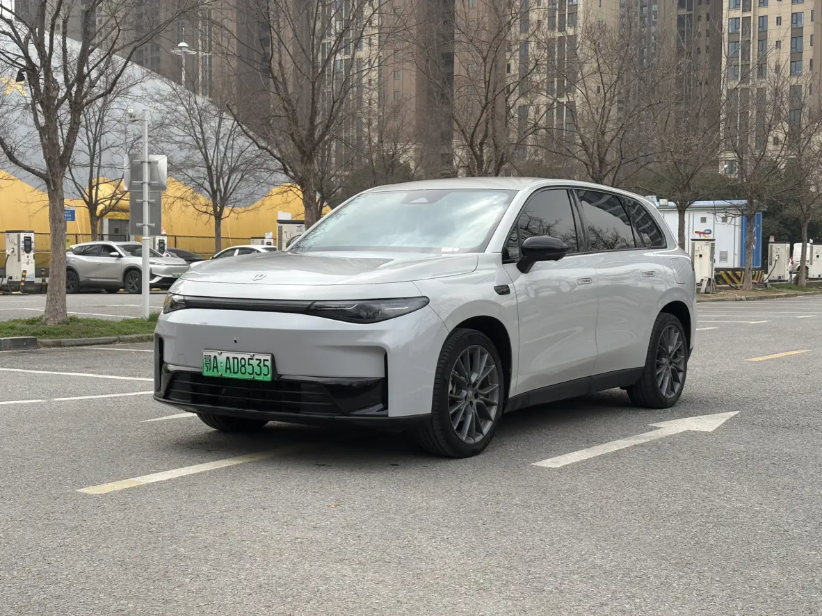 Leapmotor Zero running C10  из Китая