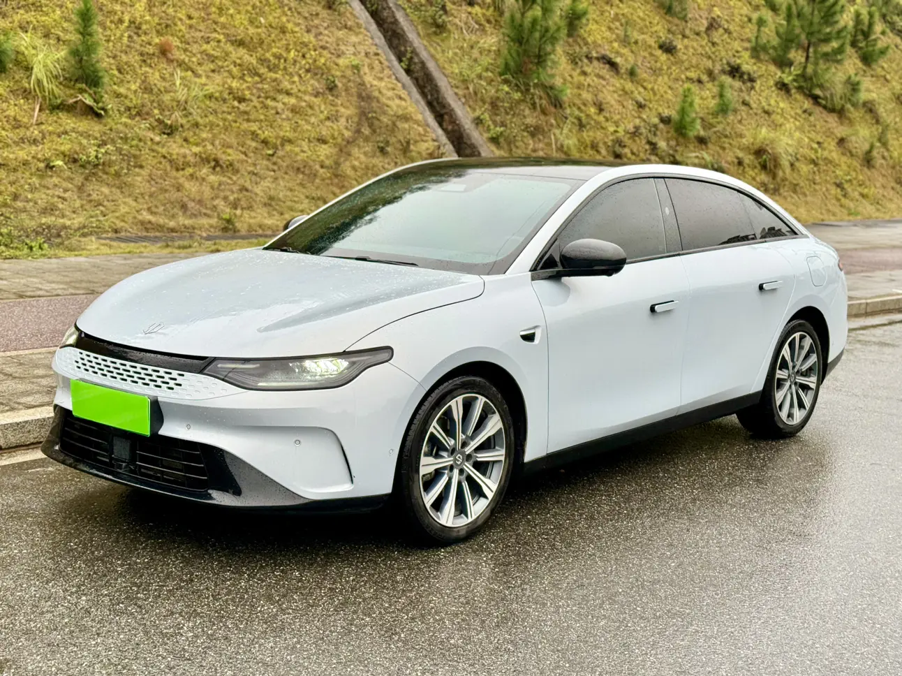 Leapmotor Zero running C01  из Китая