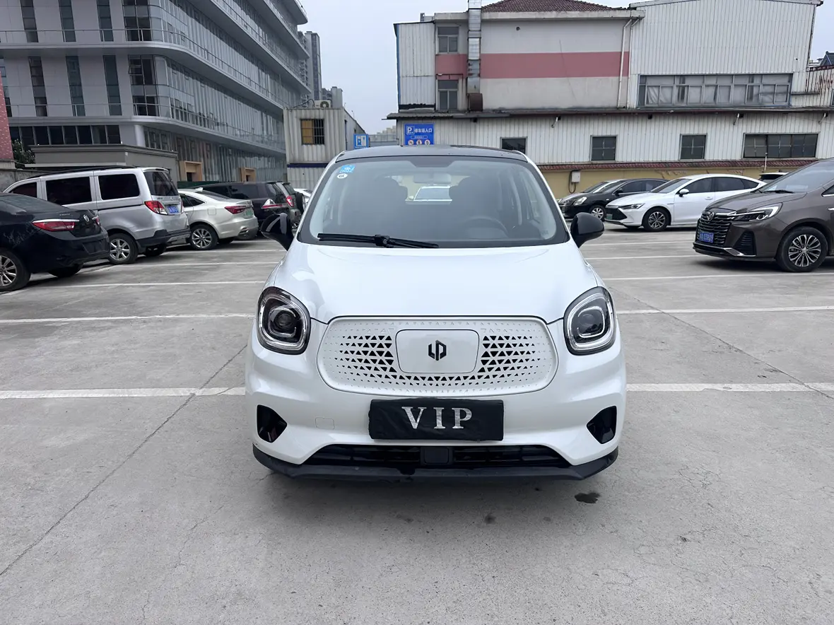 Leapmotor Zero running T03  из Китая