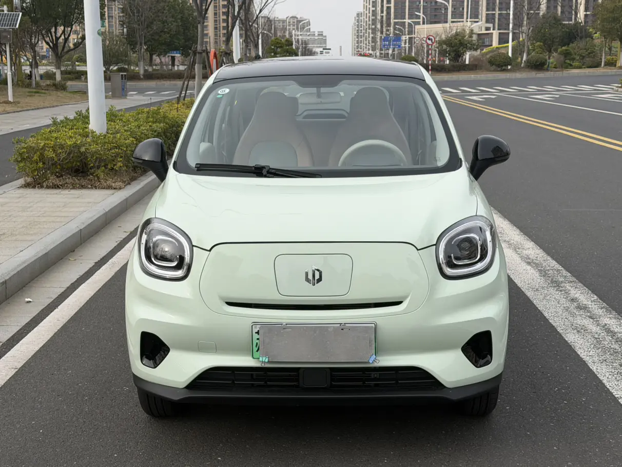 Leapmotor Zero running T03  из Китая