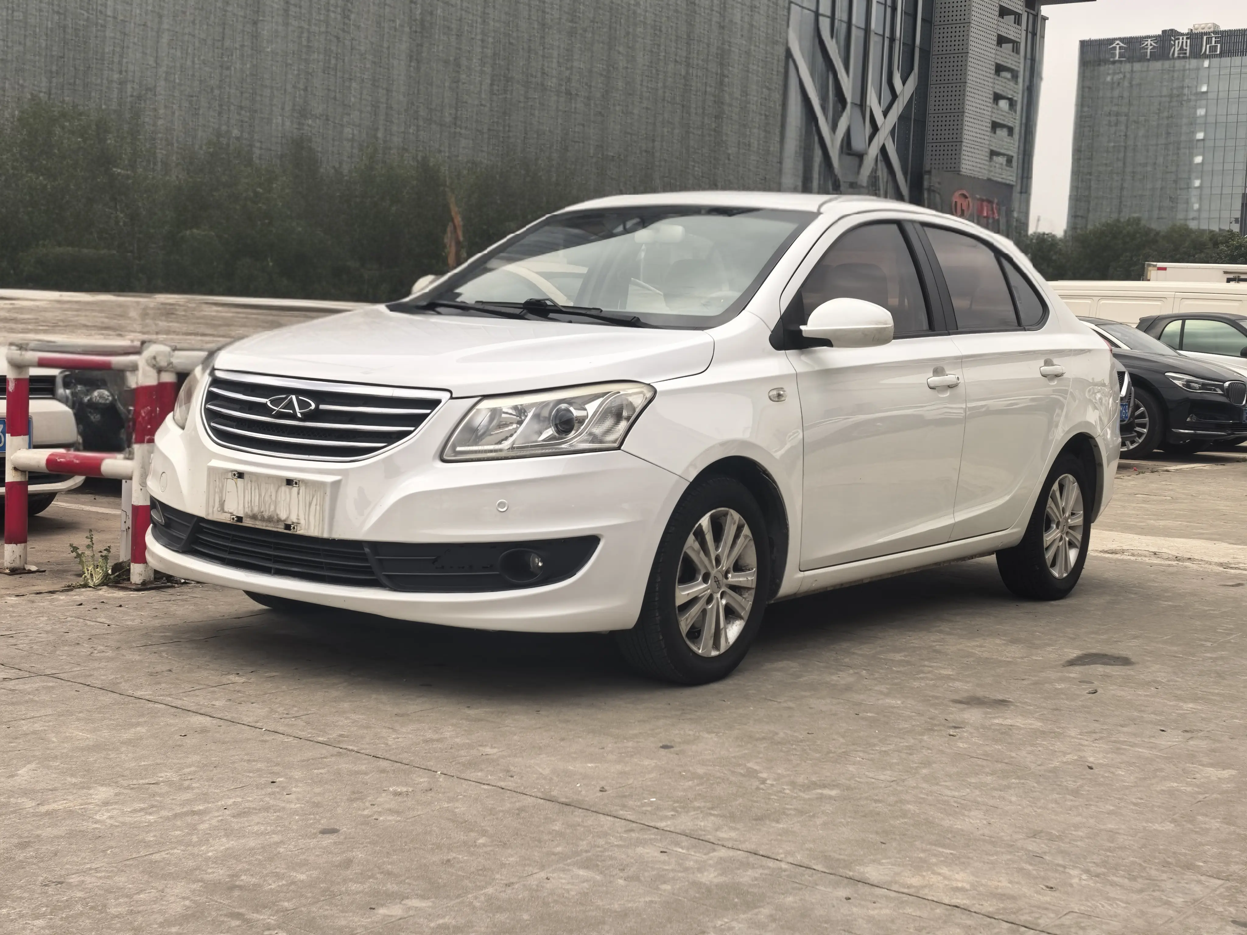 Chery E3  из Китая