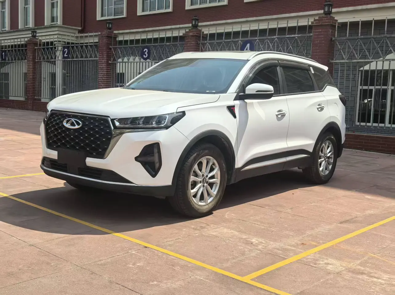 Chery Tiggo 7 PLUS  из Китая