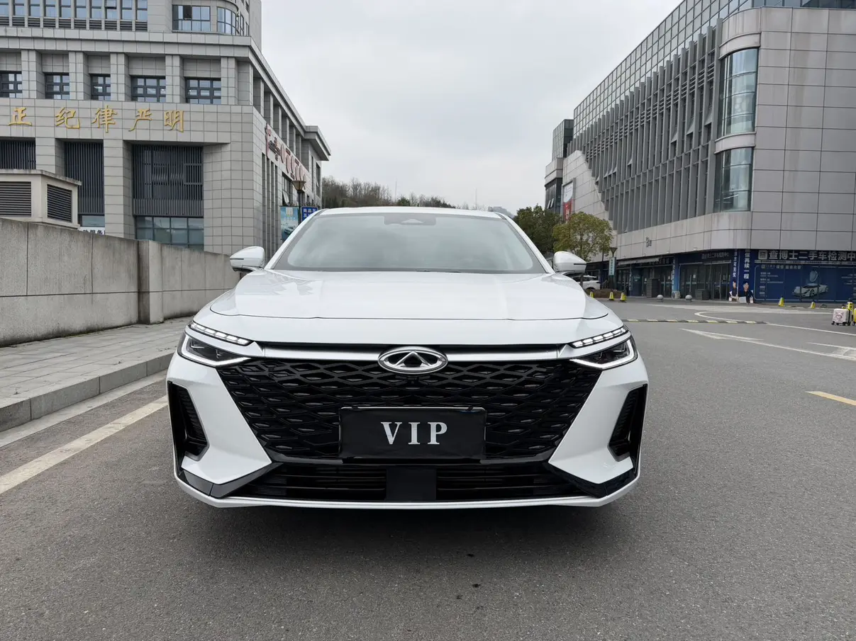 Chery Arrizo 8  из Китая