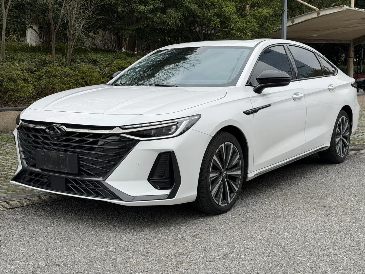 Chery Arrizo 8  из Китая