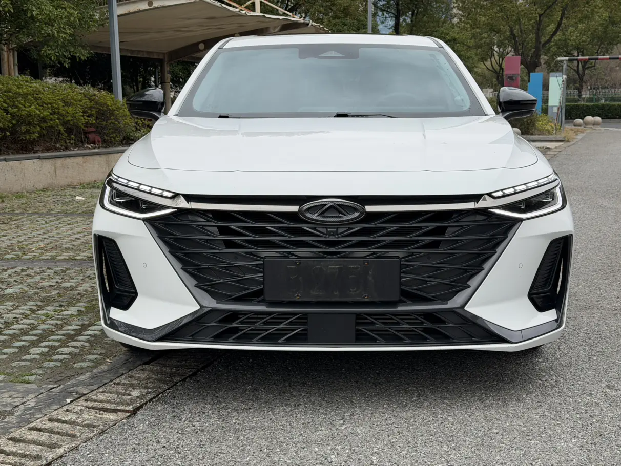 Chery Arrizo 8  из Китая