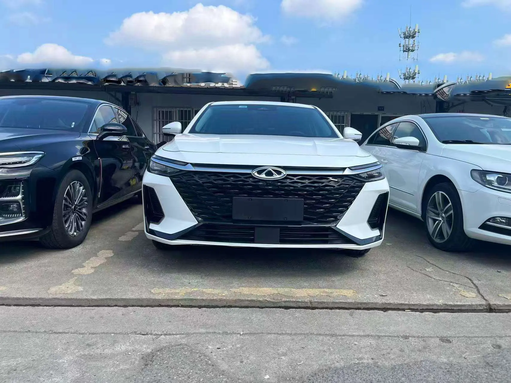 Chery Arrizo 8  из Китая