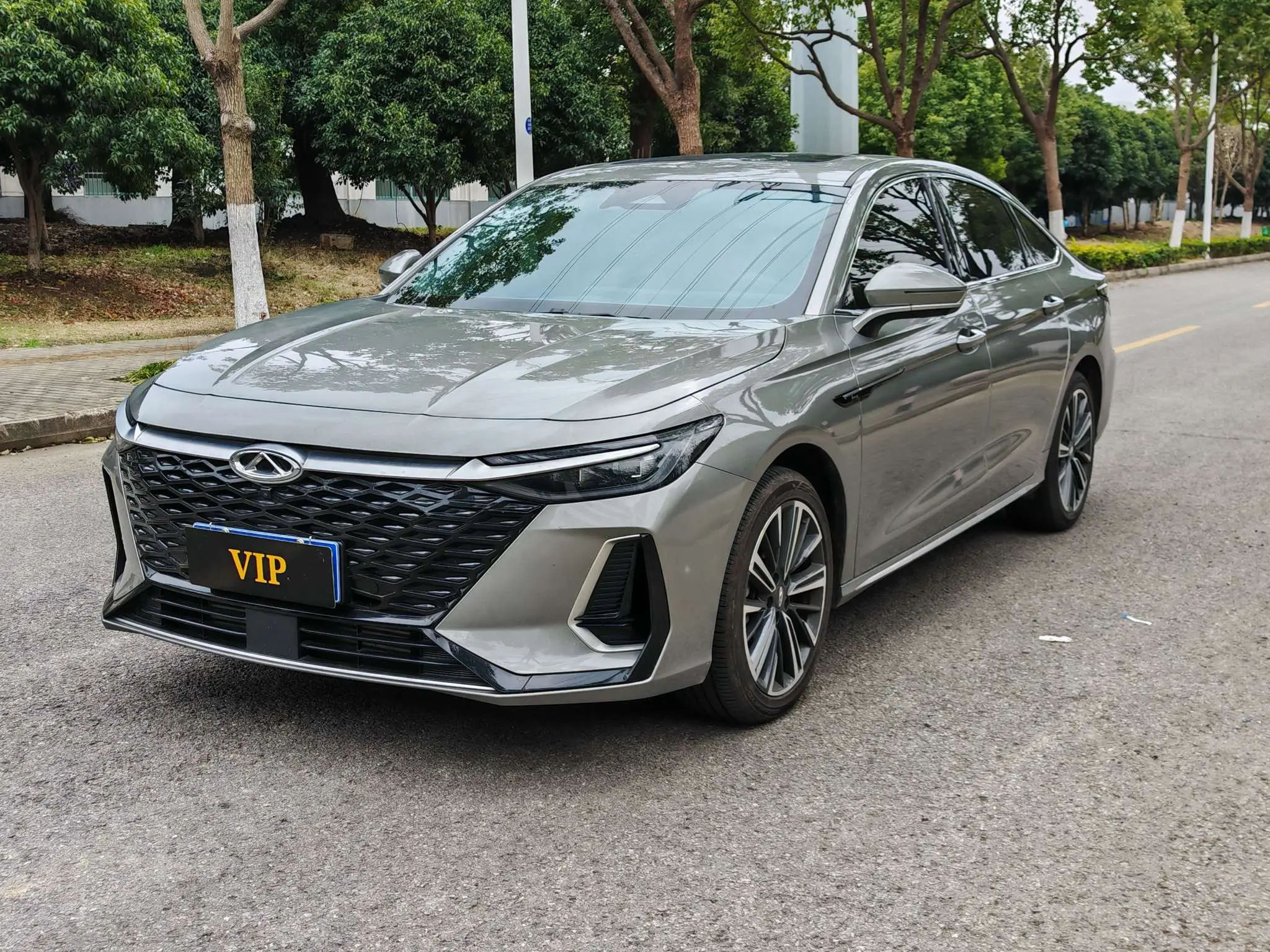 Chery Arrizo 8  из Китая