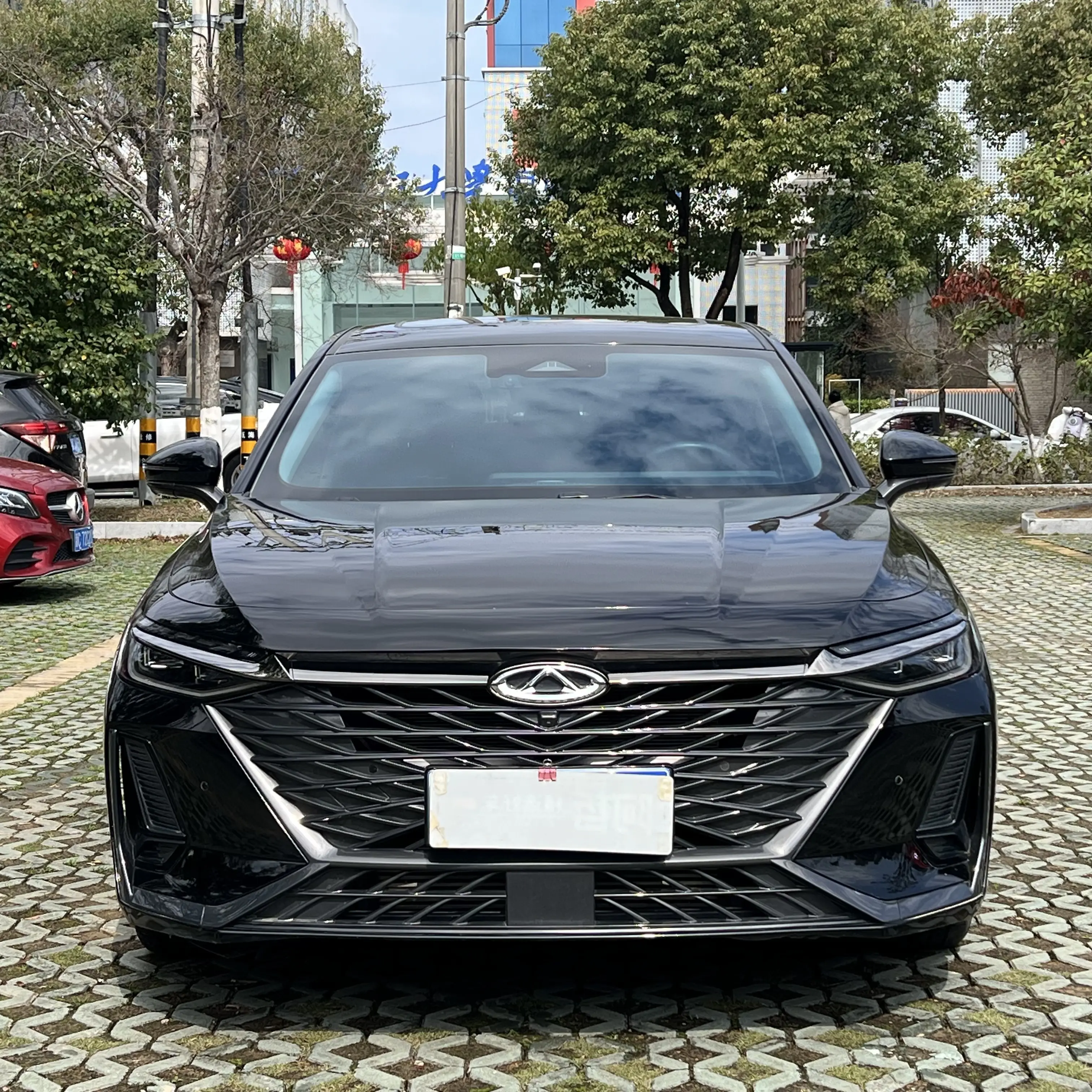 Chery Arrizo 8  из Китая