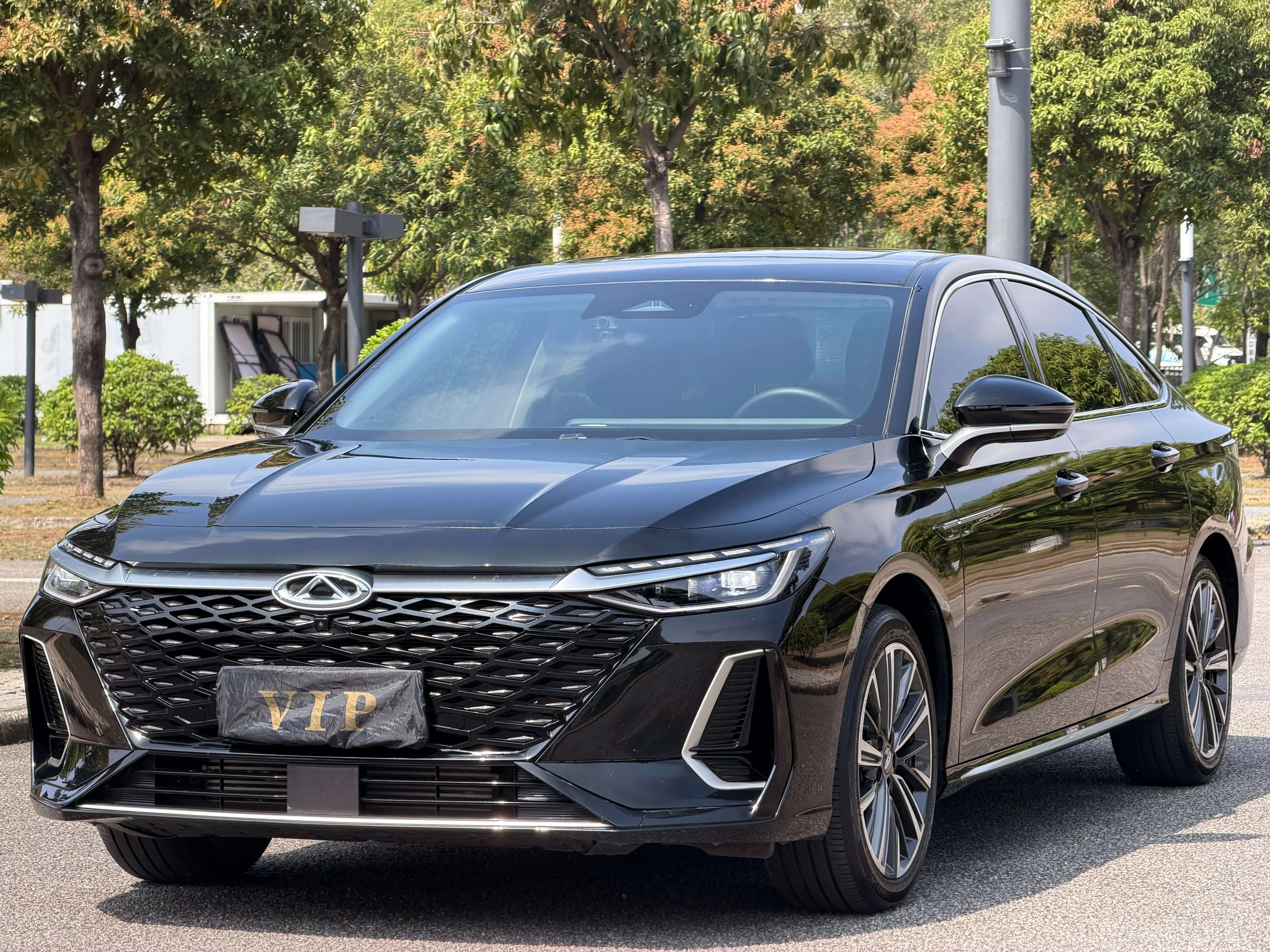 Chery Arrizo 8  из Китая