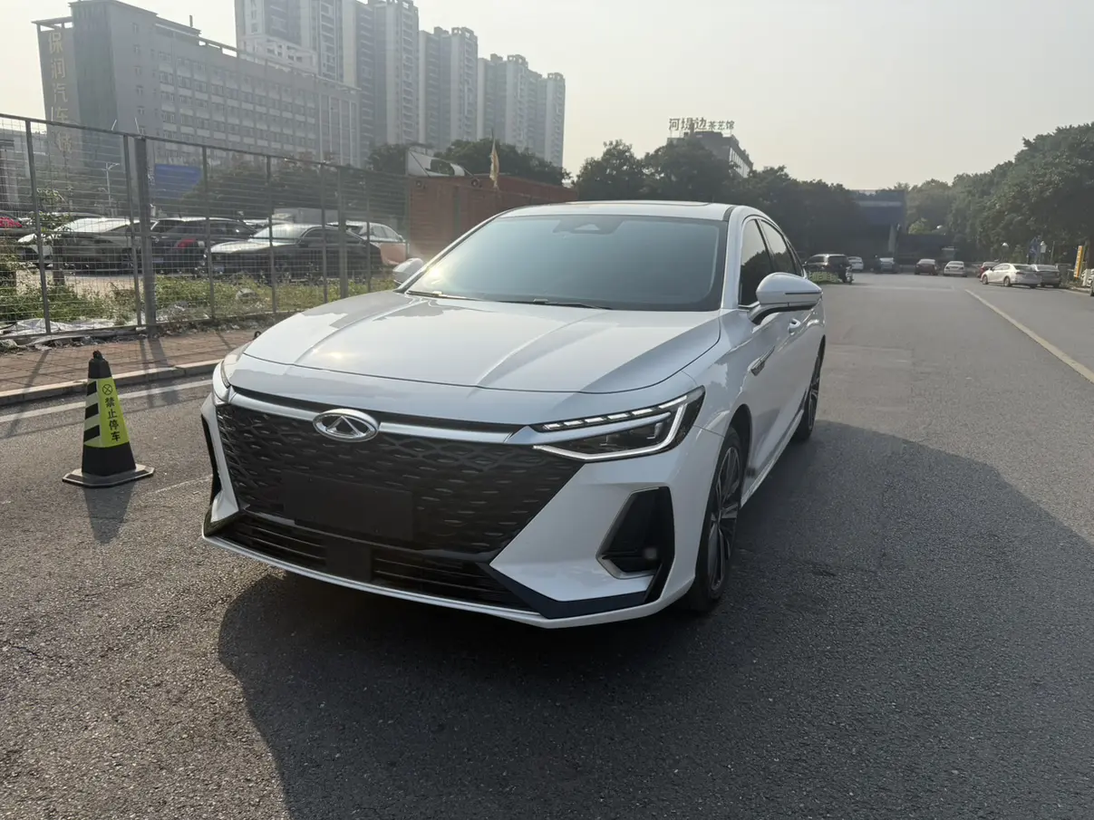 Chery Arrizo 8  из Китая