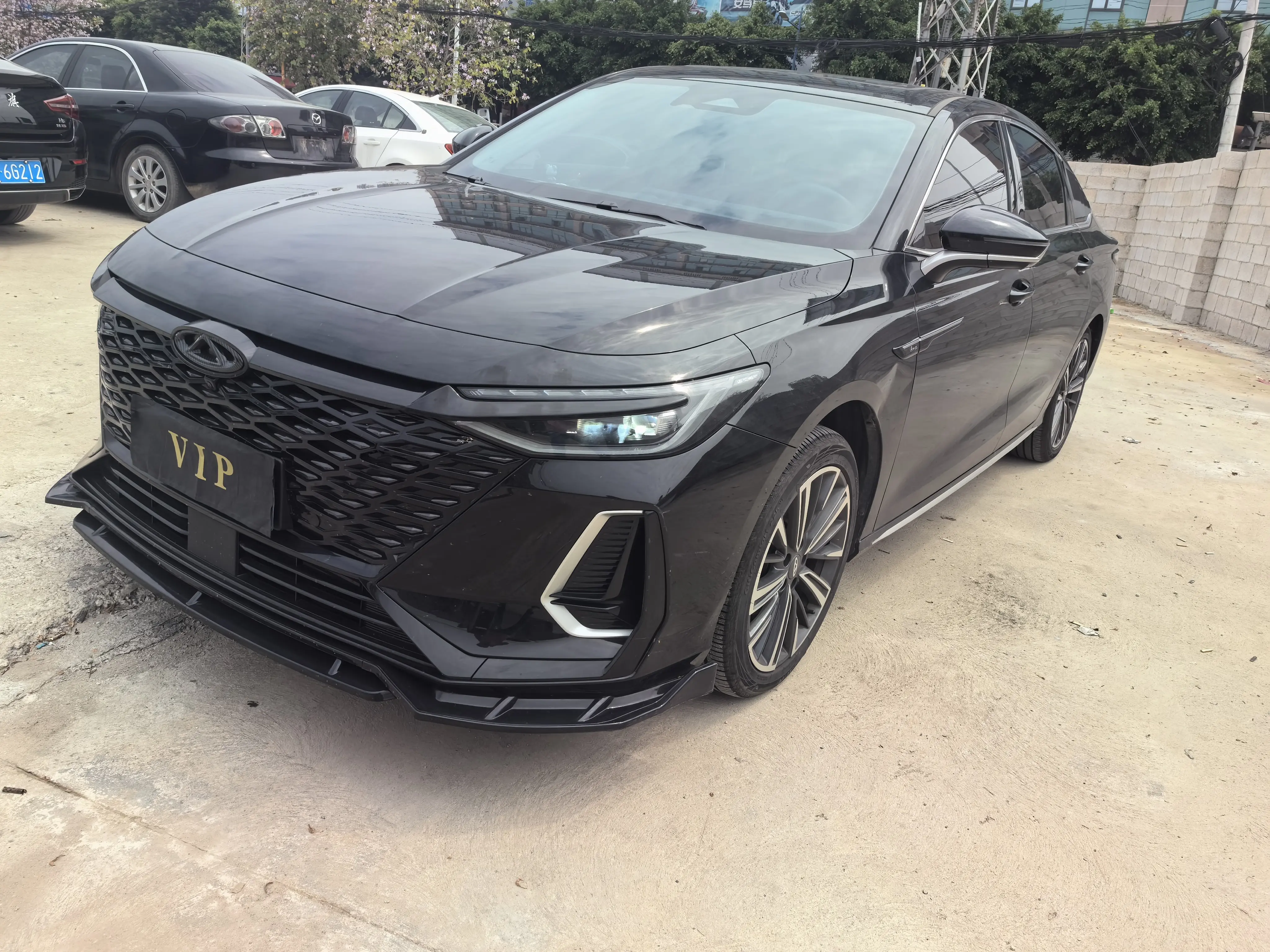 Chery Arrizo 8  из Китая