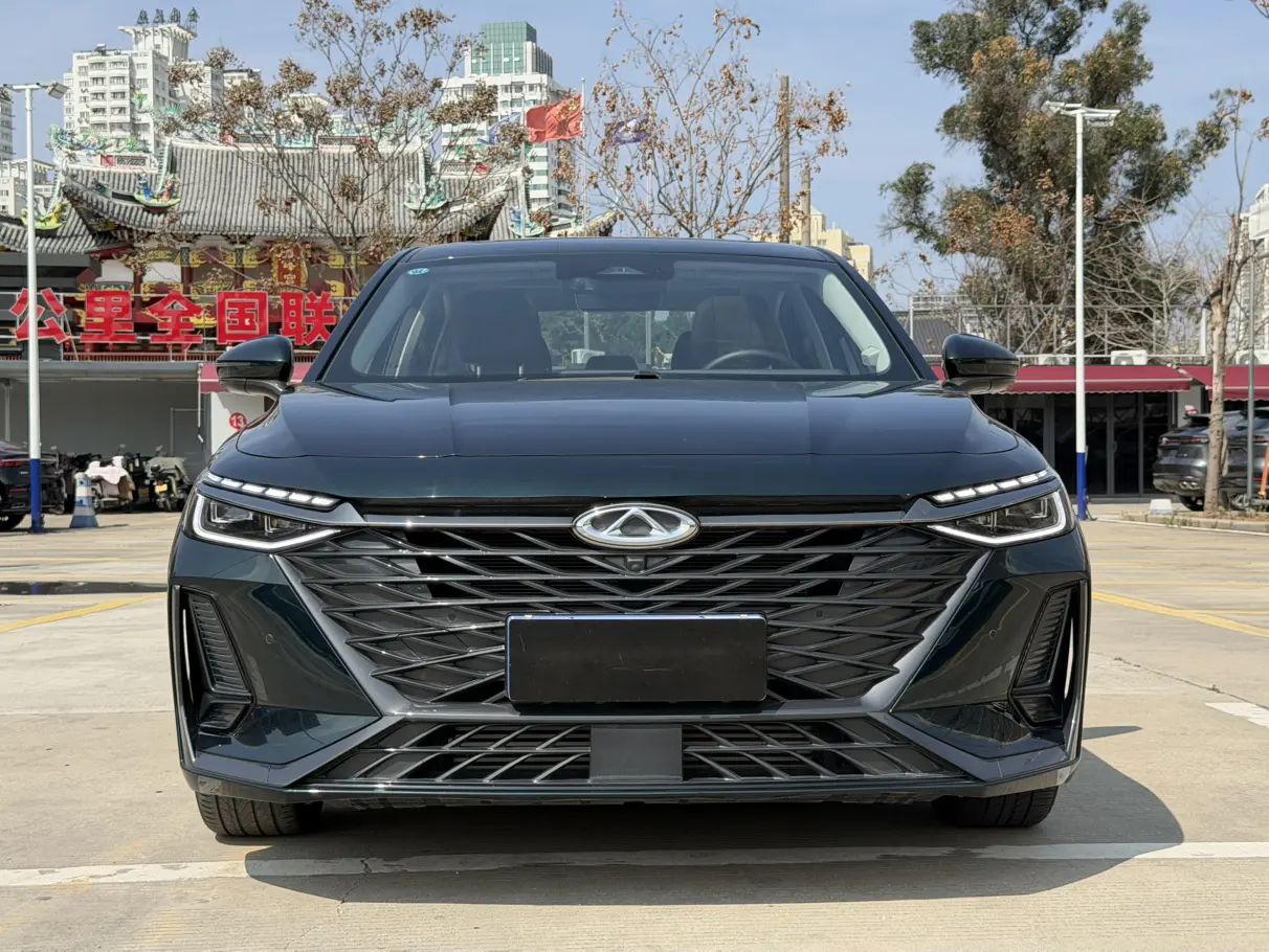 Chery Arrizo 8  из Китая