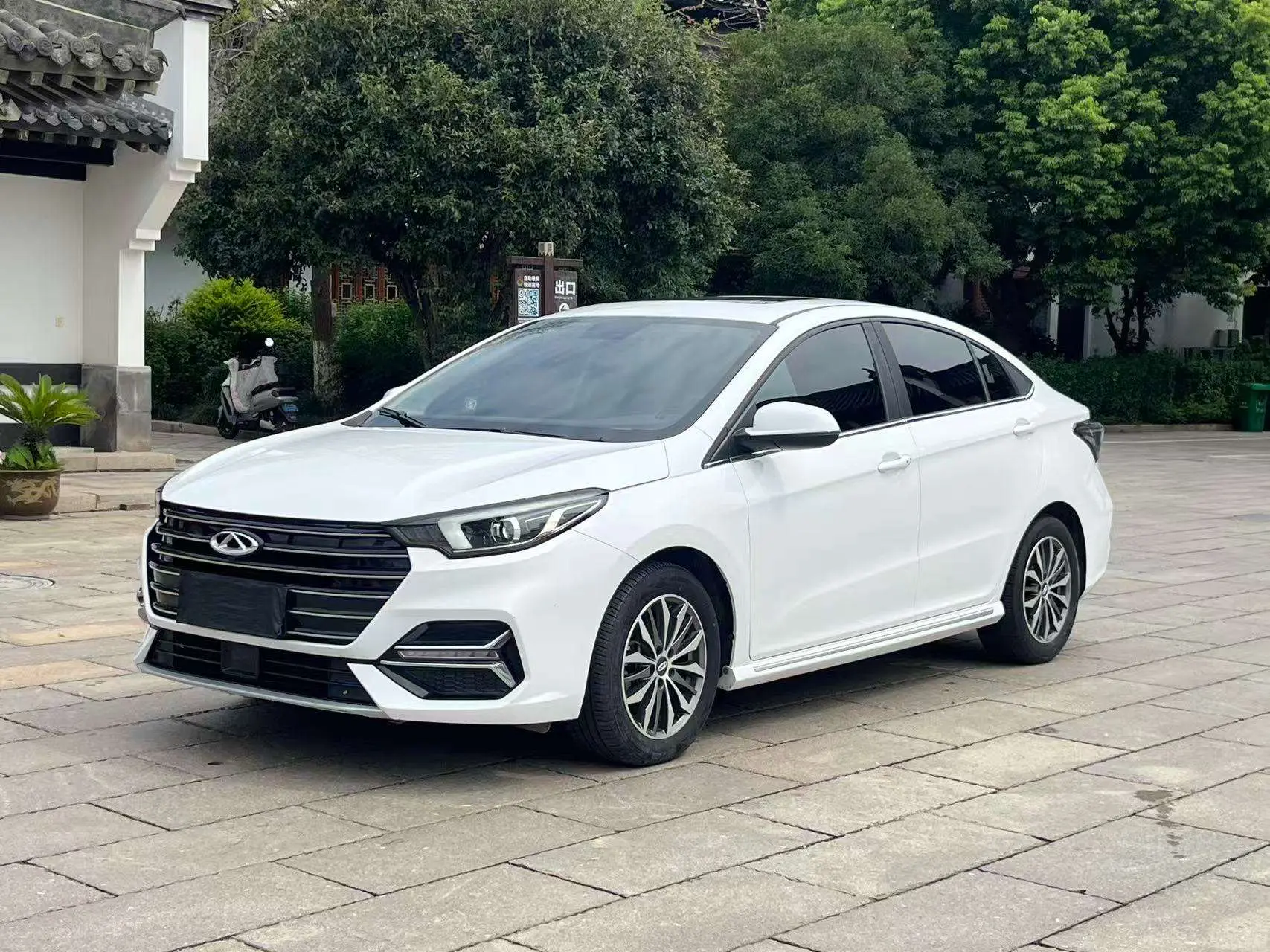 Chery Arrizo 5  из Китая