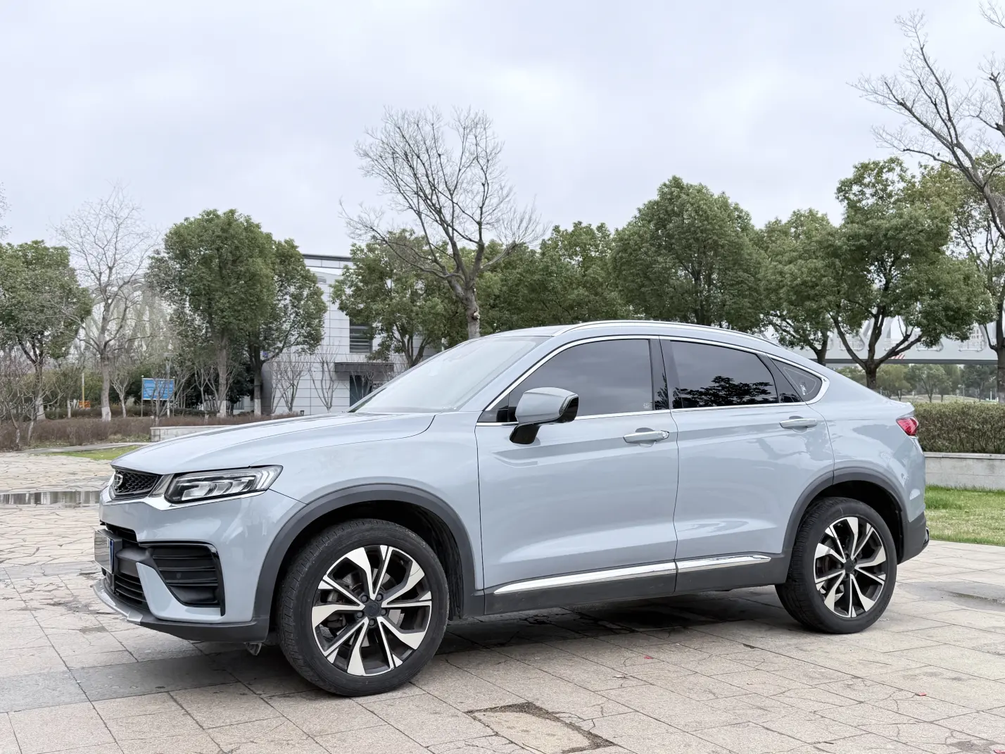 Geely Xingyue S  из Китая