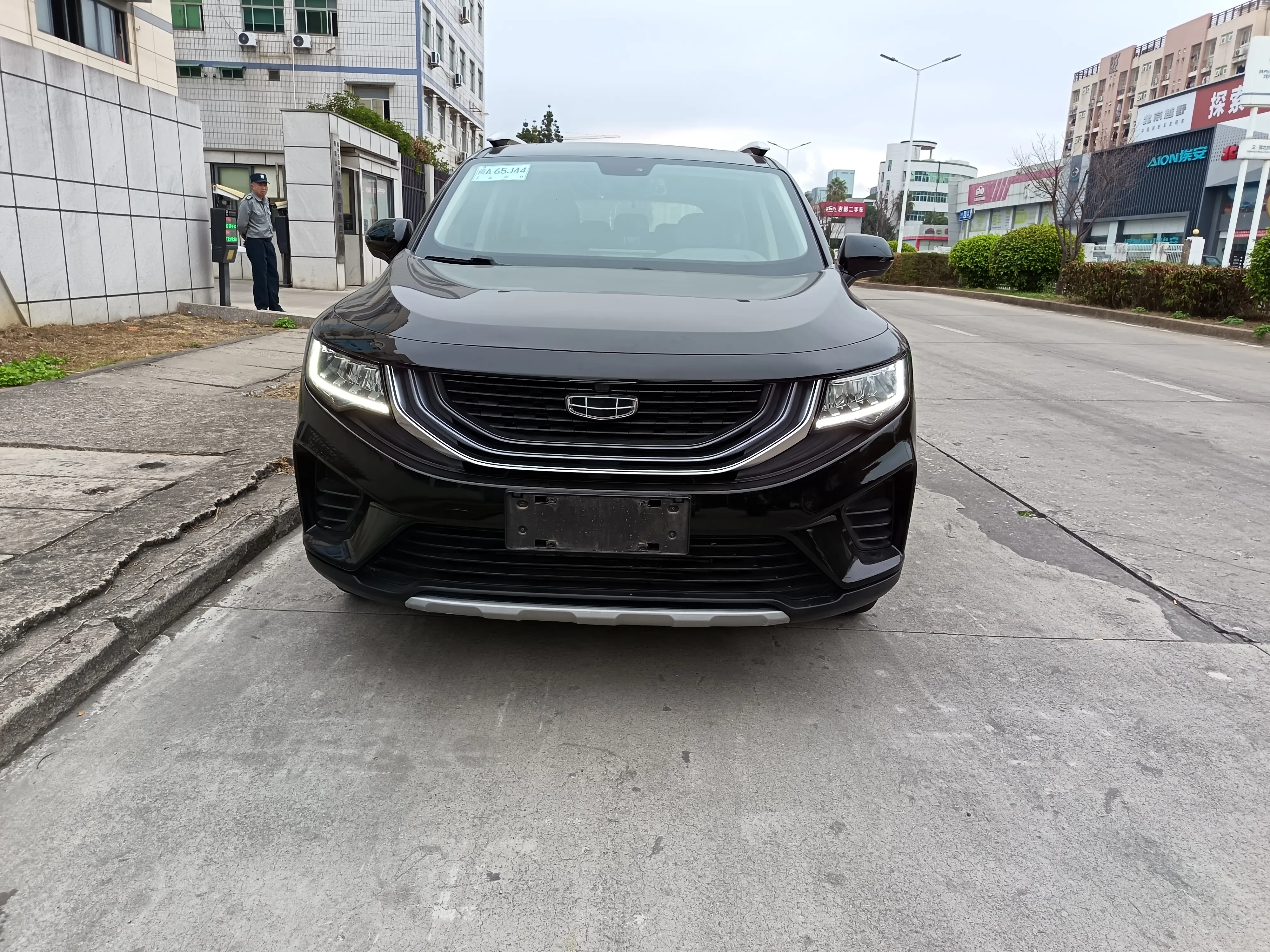 Geely Okavango  из Китая