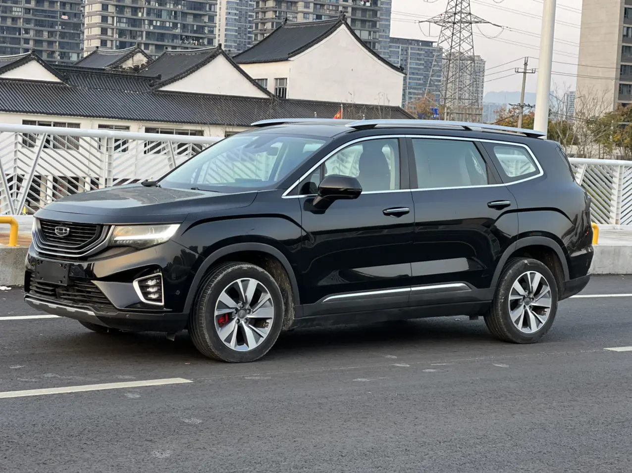 Geely Okavango  из Китая