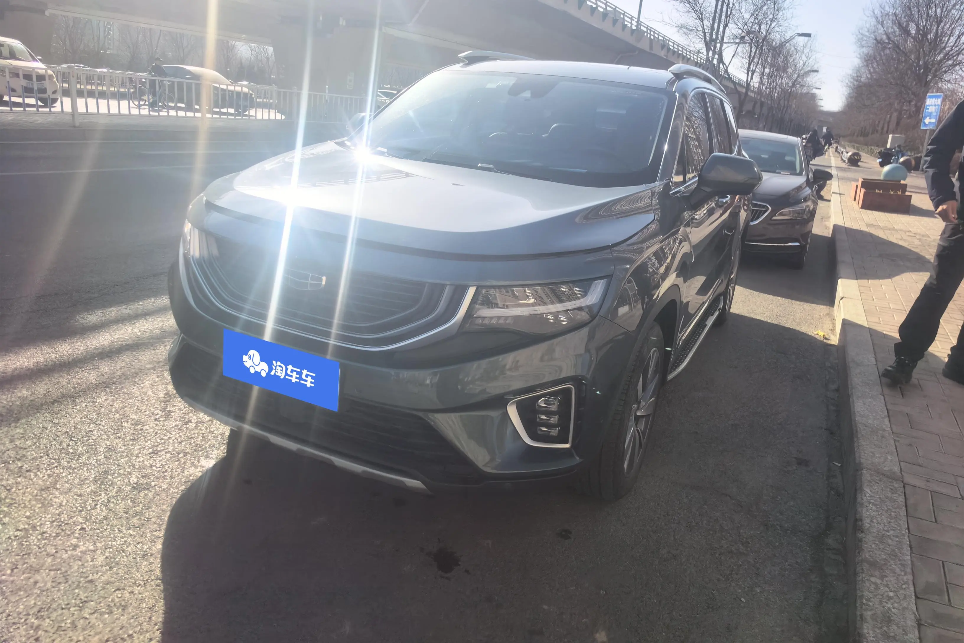 Geely Okavango  из Китая