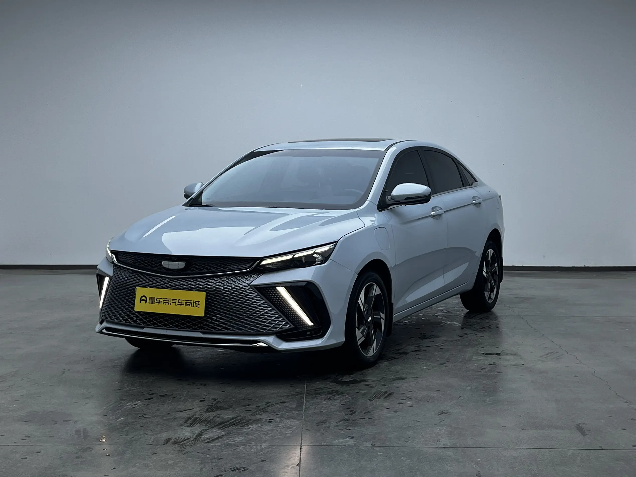 Geely Emgrand L HiP  из Китая