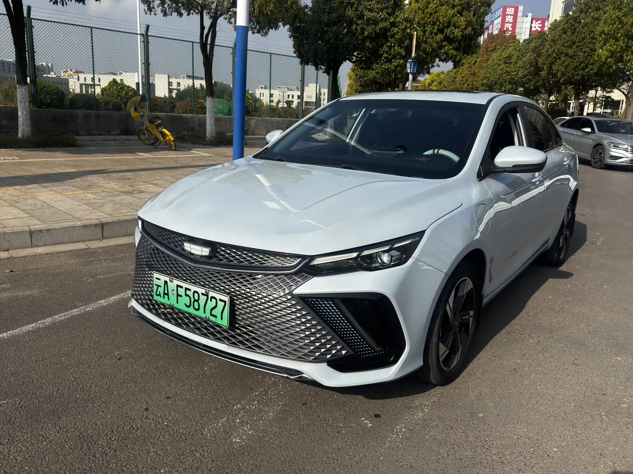 Geely Emgrand L HiP  из Китая