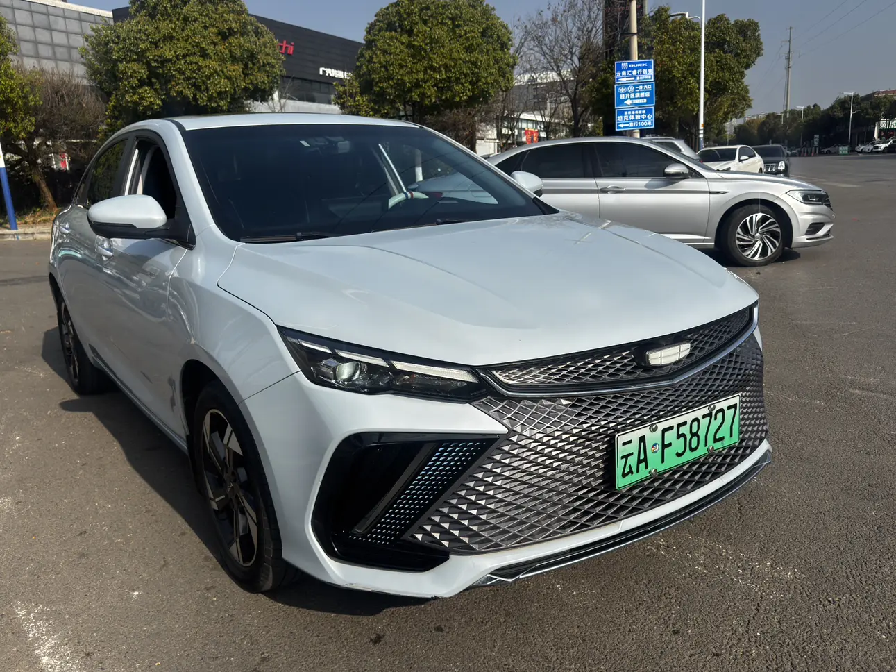 Geely Emgrand L HiP  из Китая