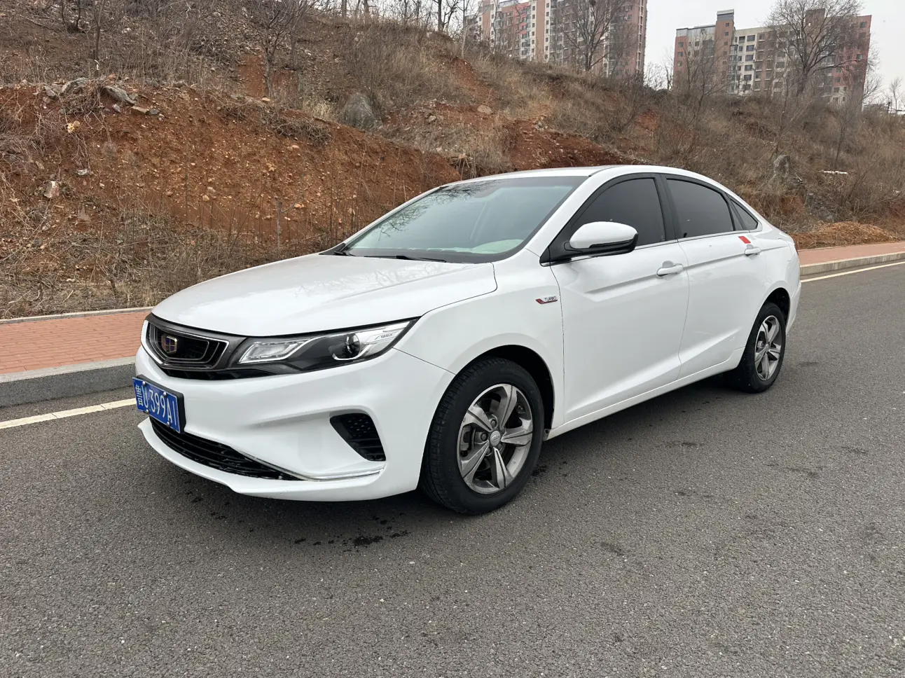 Geely Emgrand GL  из Китая