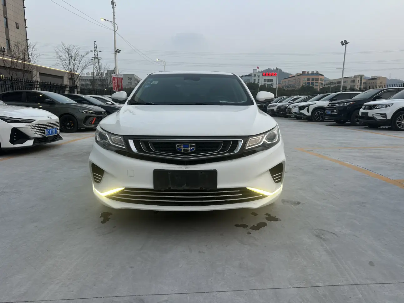Geely Emgrand GL  из Китая