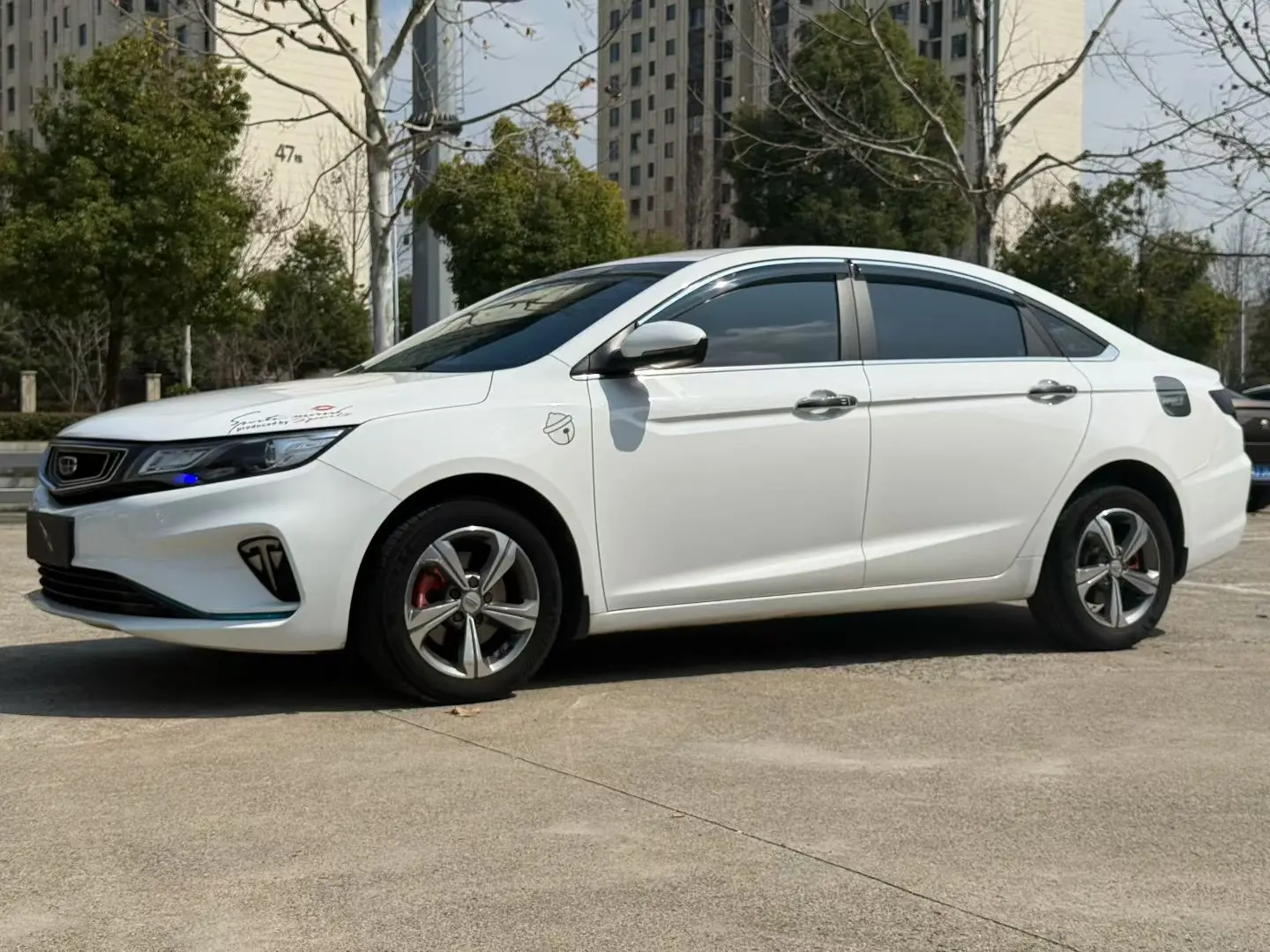 Geely Emgrand GL  из Китая