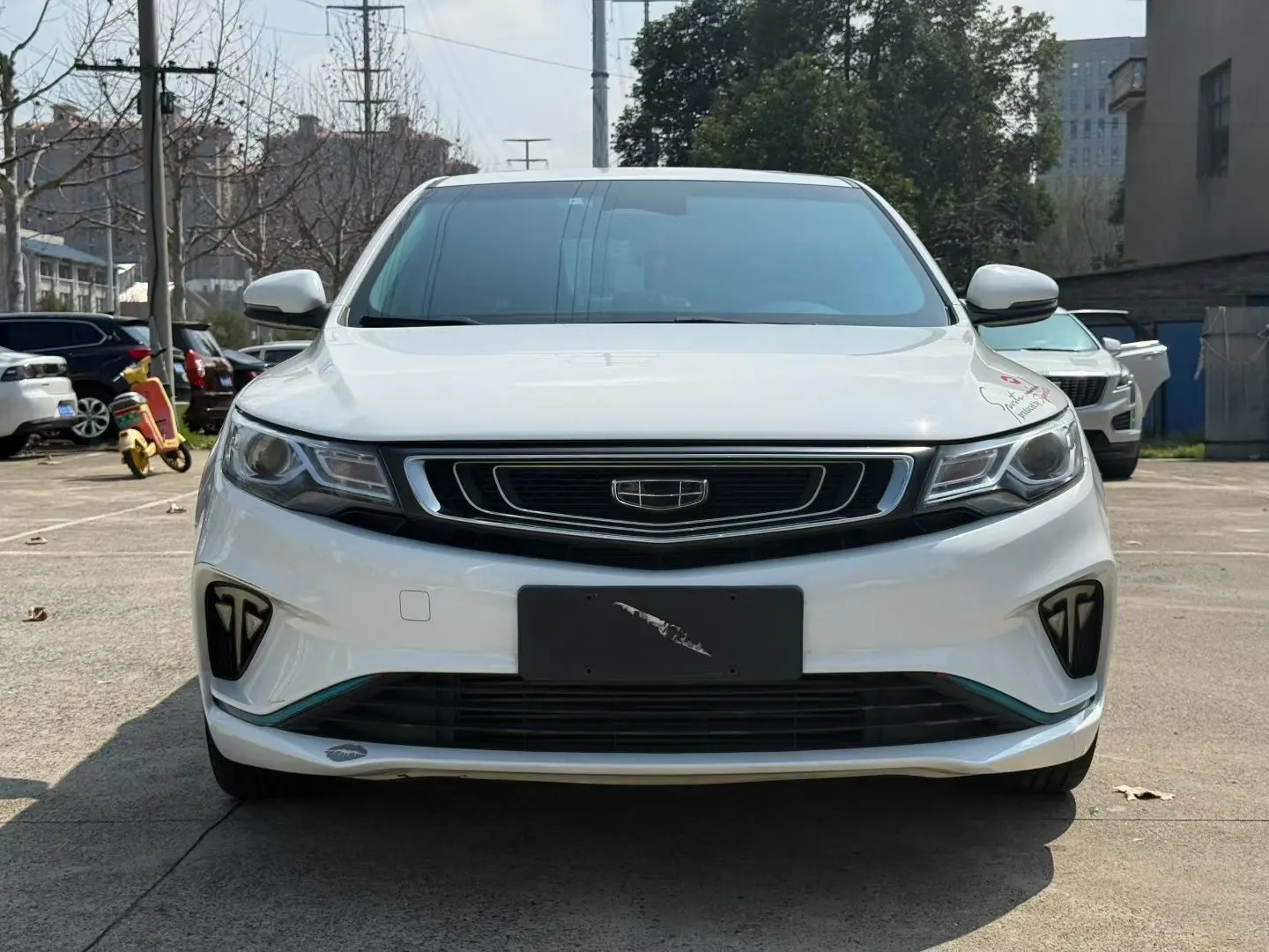Geely Emgrand GL  из Китая