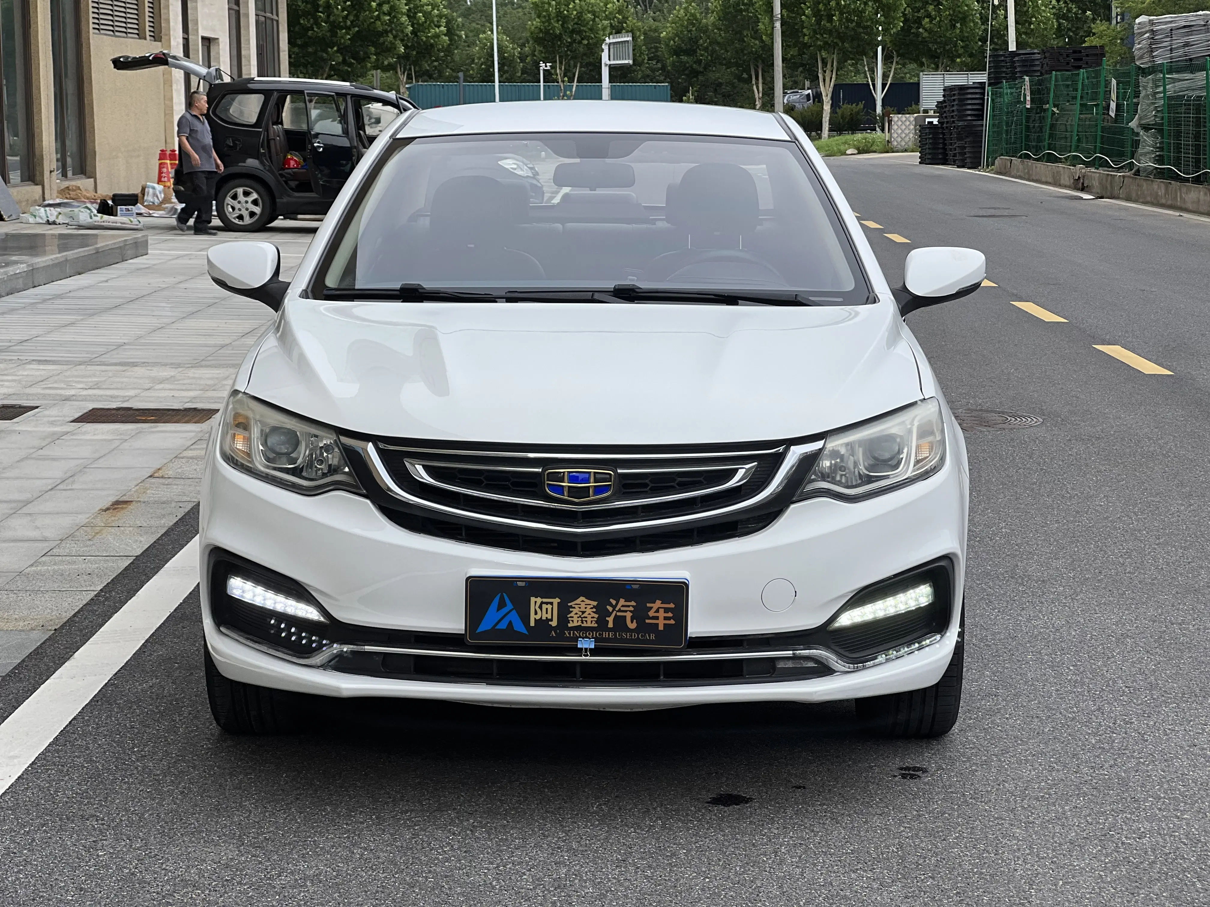 Geely Vision  из Китая