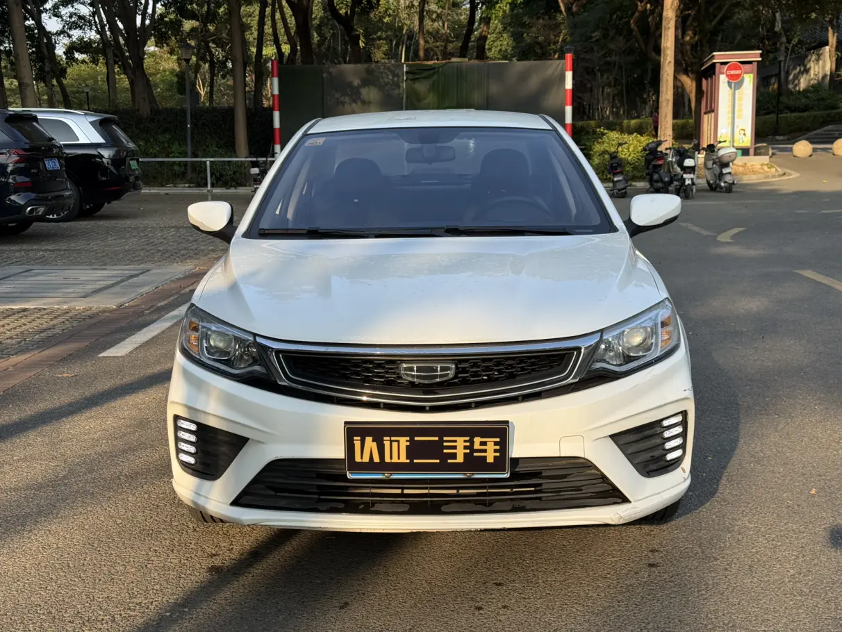 Geely Vision  из Китая