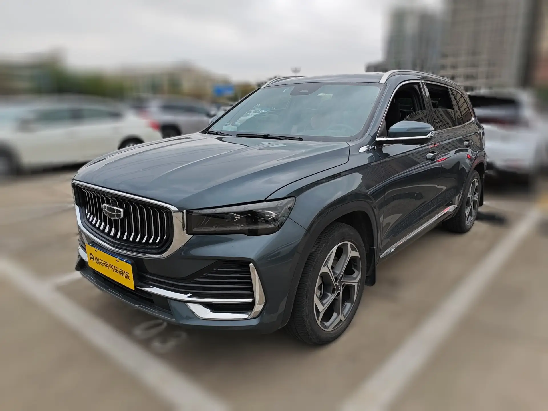 Geely Monjaro (Xingyue L)  из Китая