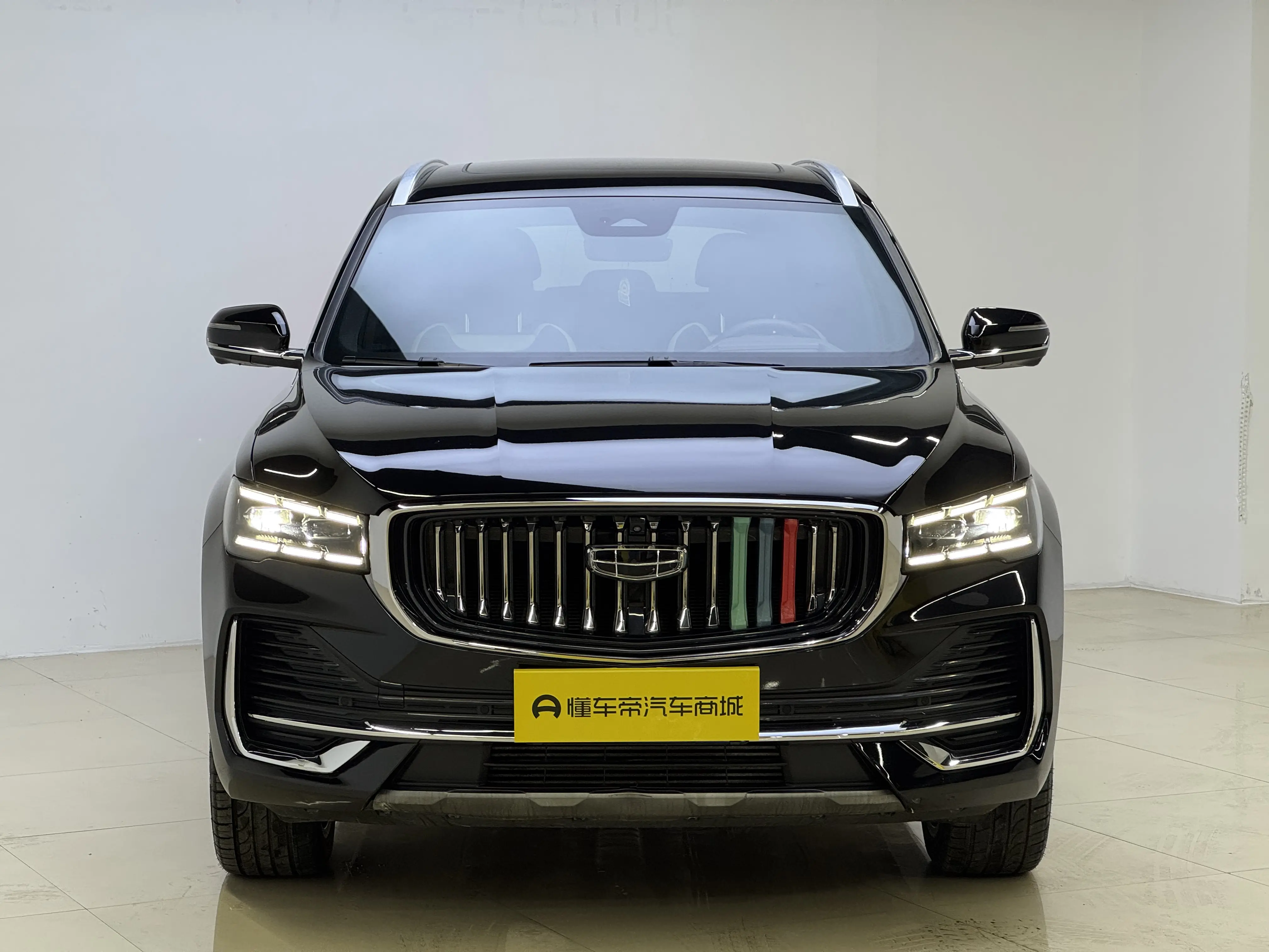 Geely Monjaro (Xingyue L)  из Китая