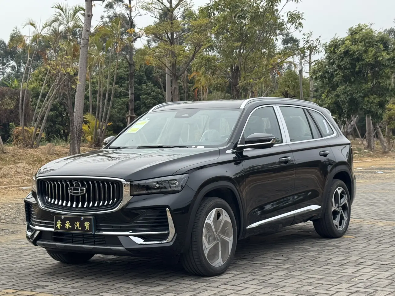 Geely Monjaro (Xingyue L)  из Китая