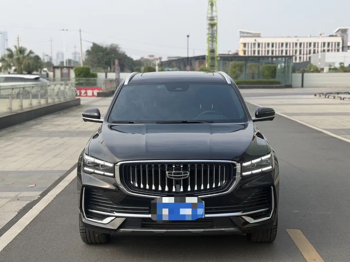 Geely Monjaro (Xingyue L)  из Китая