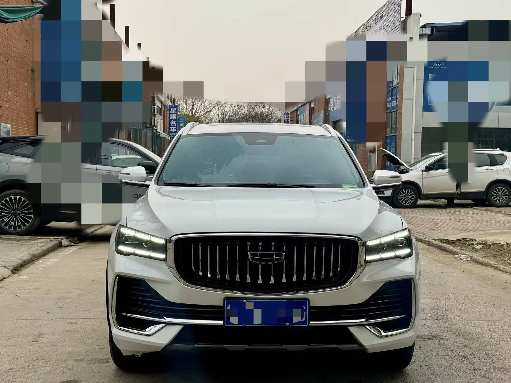 Geely Monjaro (Xingyue L)  из Китая