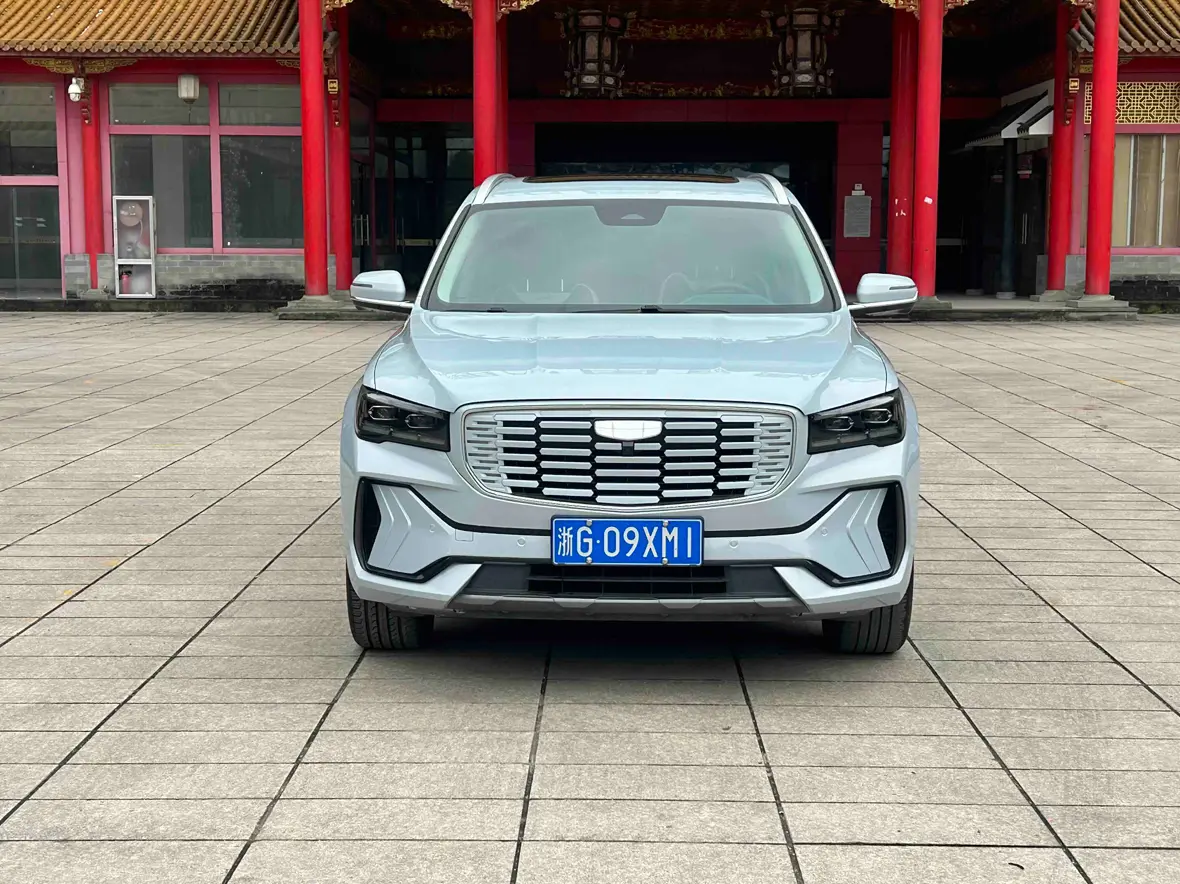 Geely Monjaro (Xingyue L)  из Китая