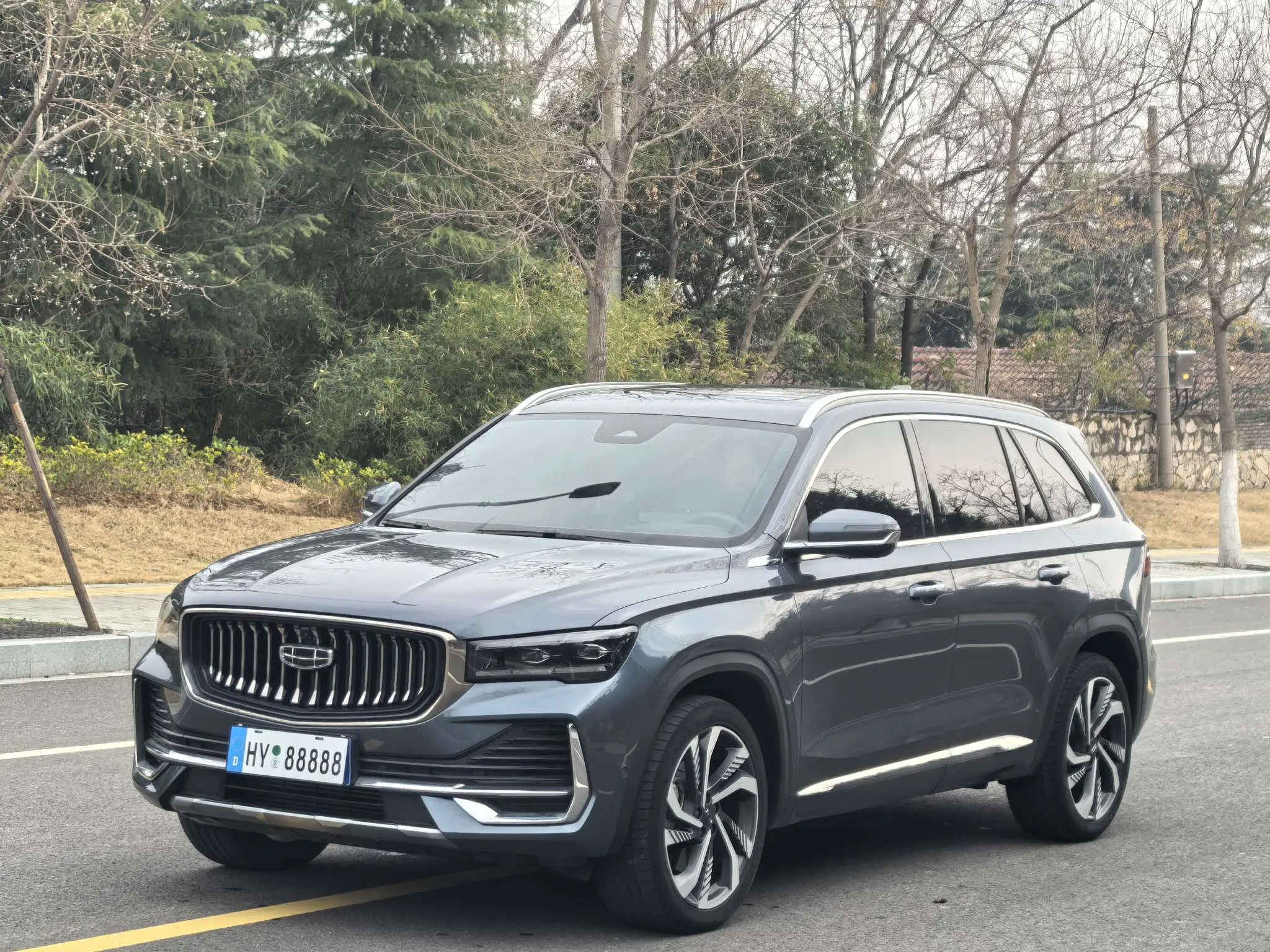 Geely Monjaro (Xingyue L)  из Китая