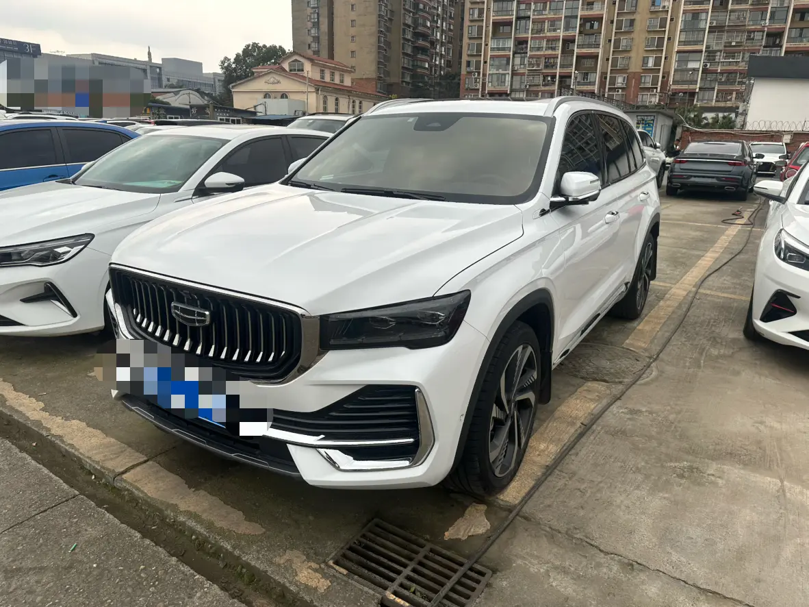 Geely Monjaro (Xingyue L)  из Китая