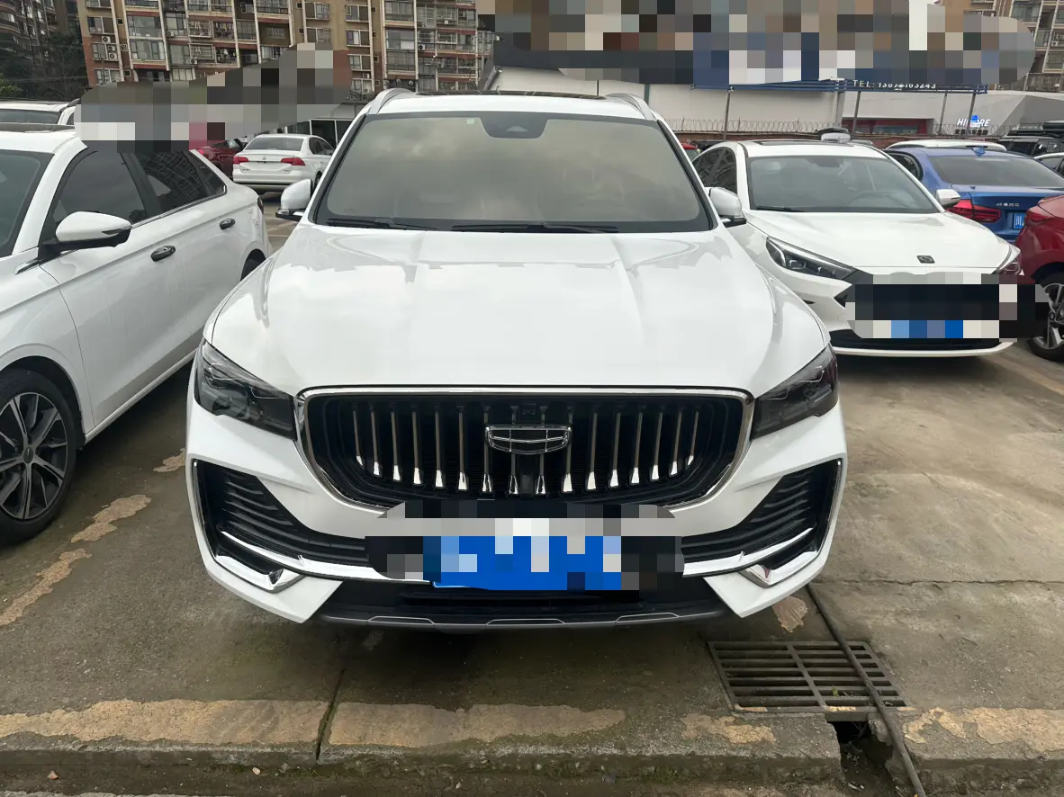Geely Monjaro (Xingyue L)  из Китая