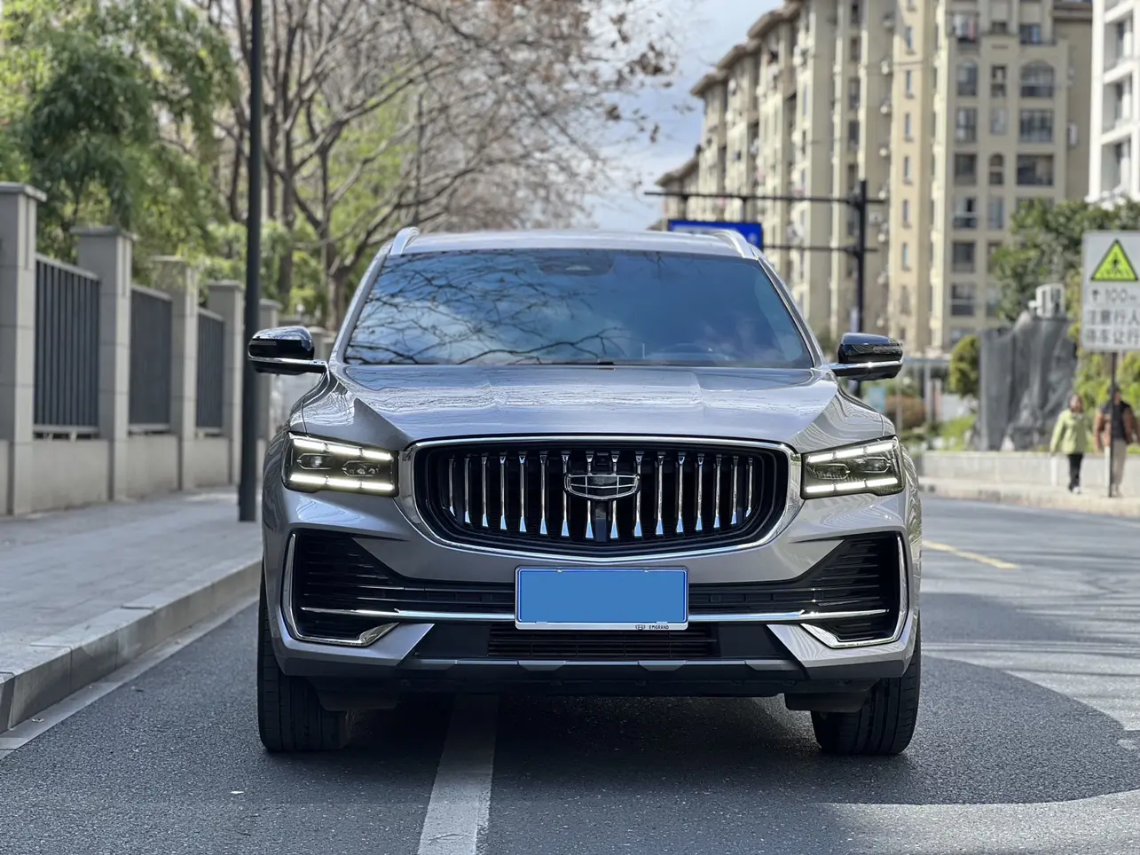 Geely Monjaro (Xingyue L)  из Китая