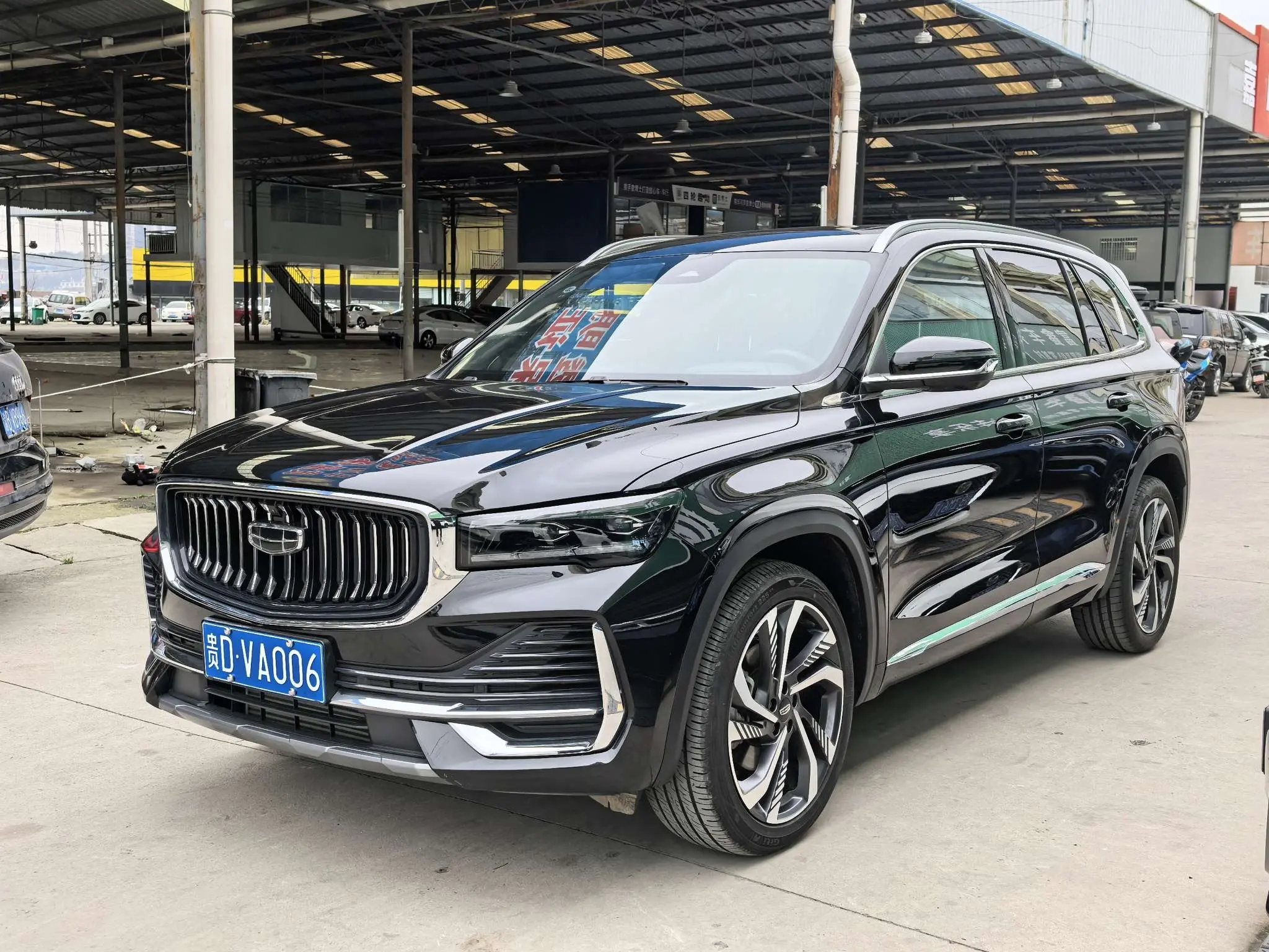 Geely Monjaro (Xingyue L)  из Китая