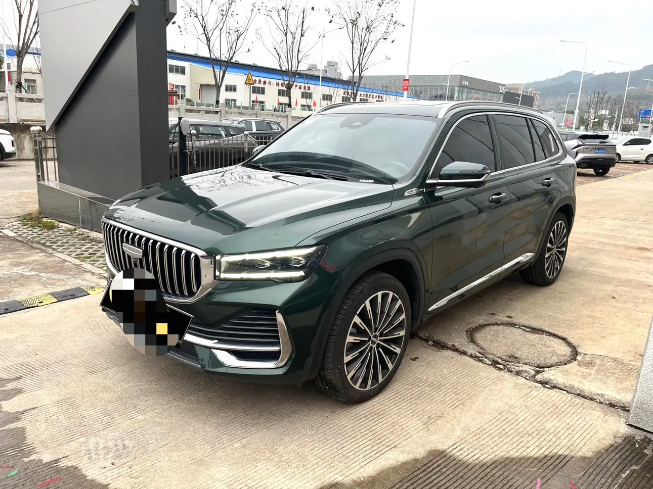 Geely Monjaro (Xingyue L)  из Китая
