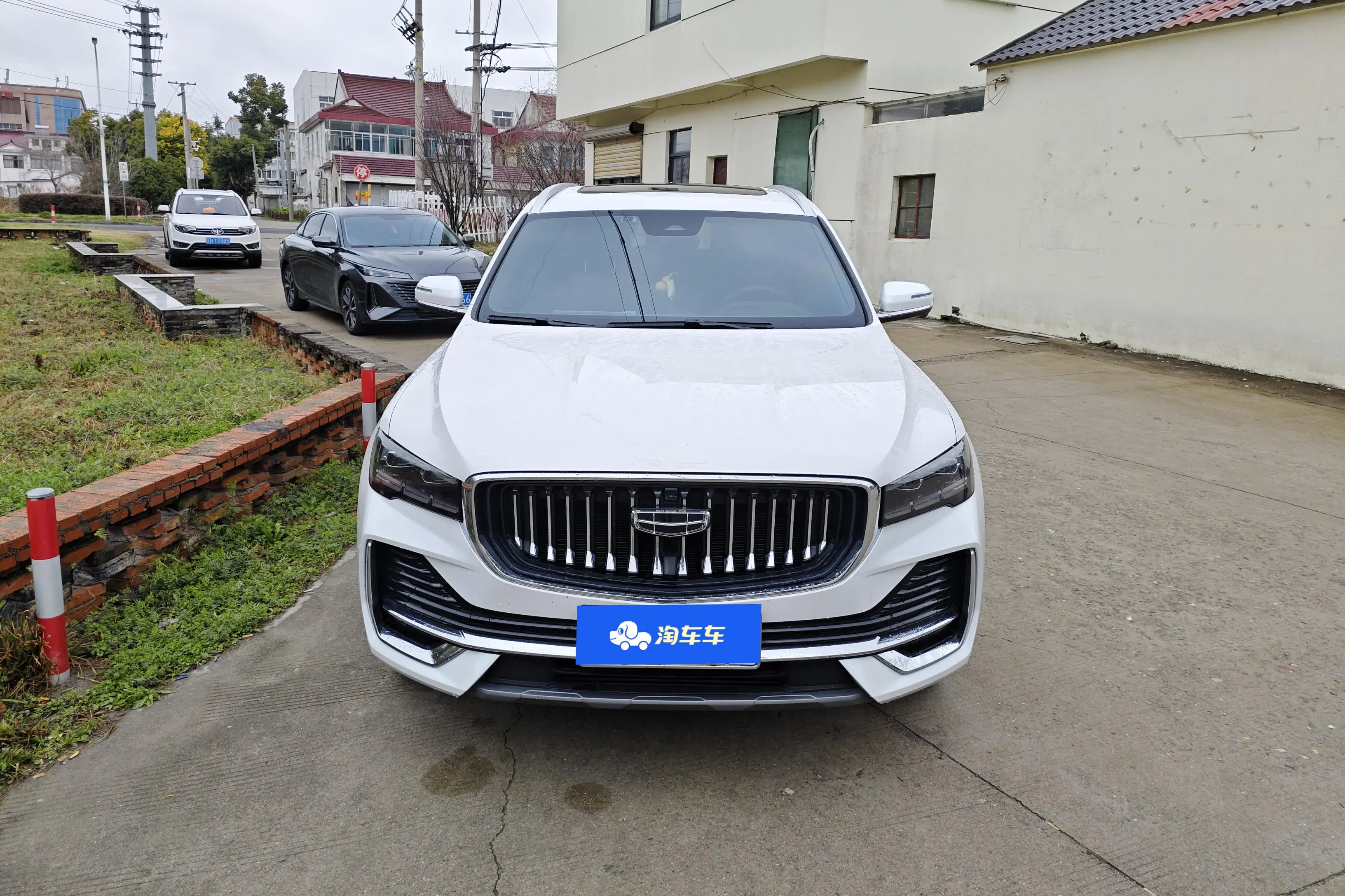 Geely Monjaro (Xingyue L)  из Китая